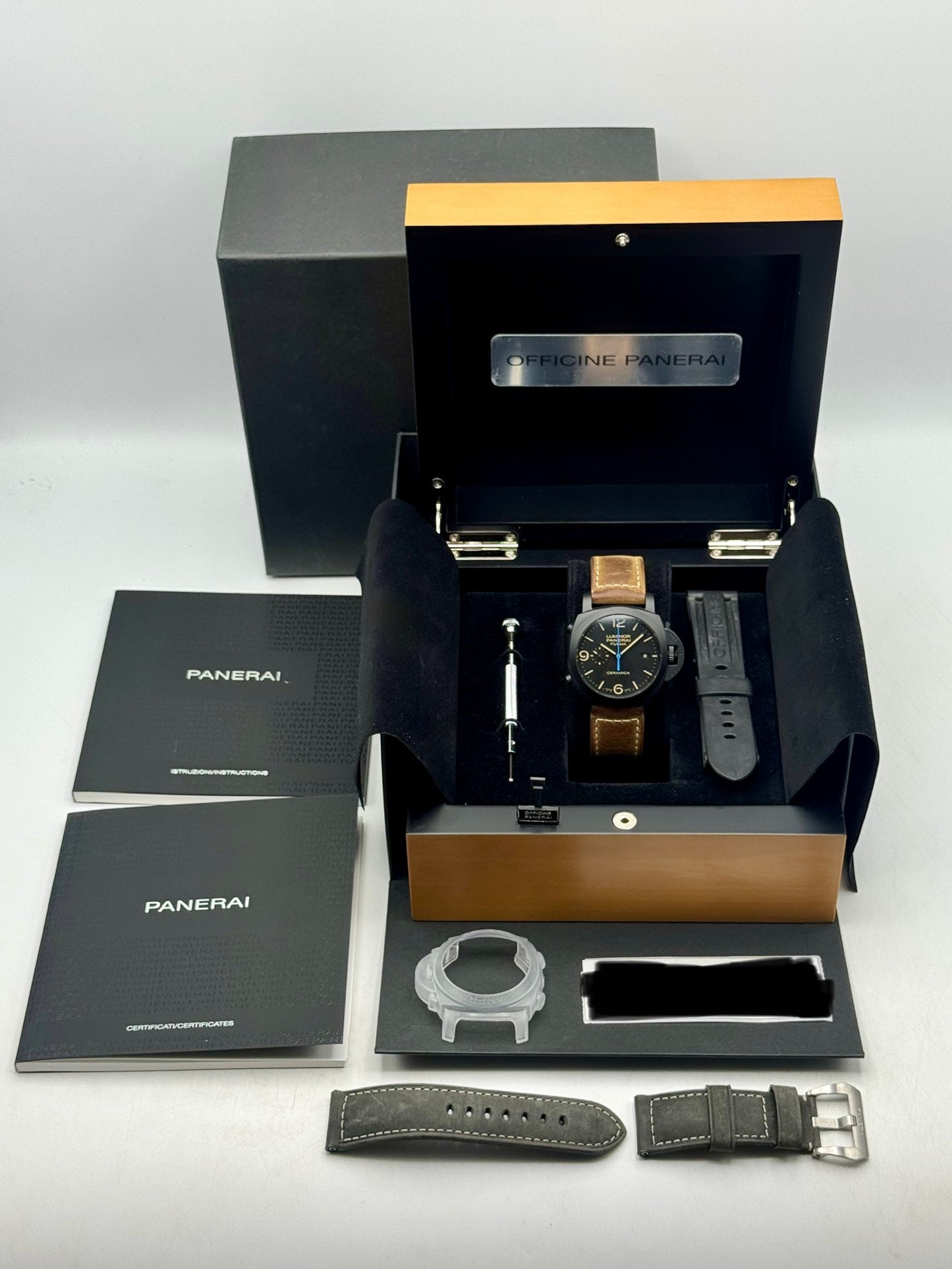 2016 Panerai Luminor 1950 3 Days 44mm PAM00580 Ceramic Black Dial
