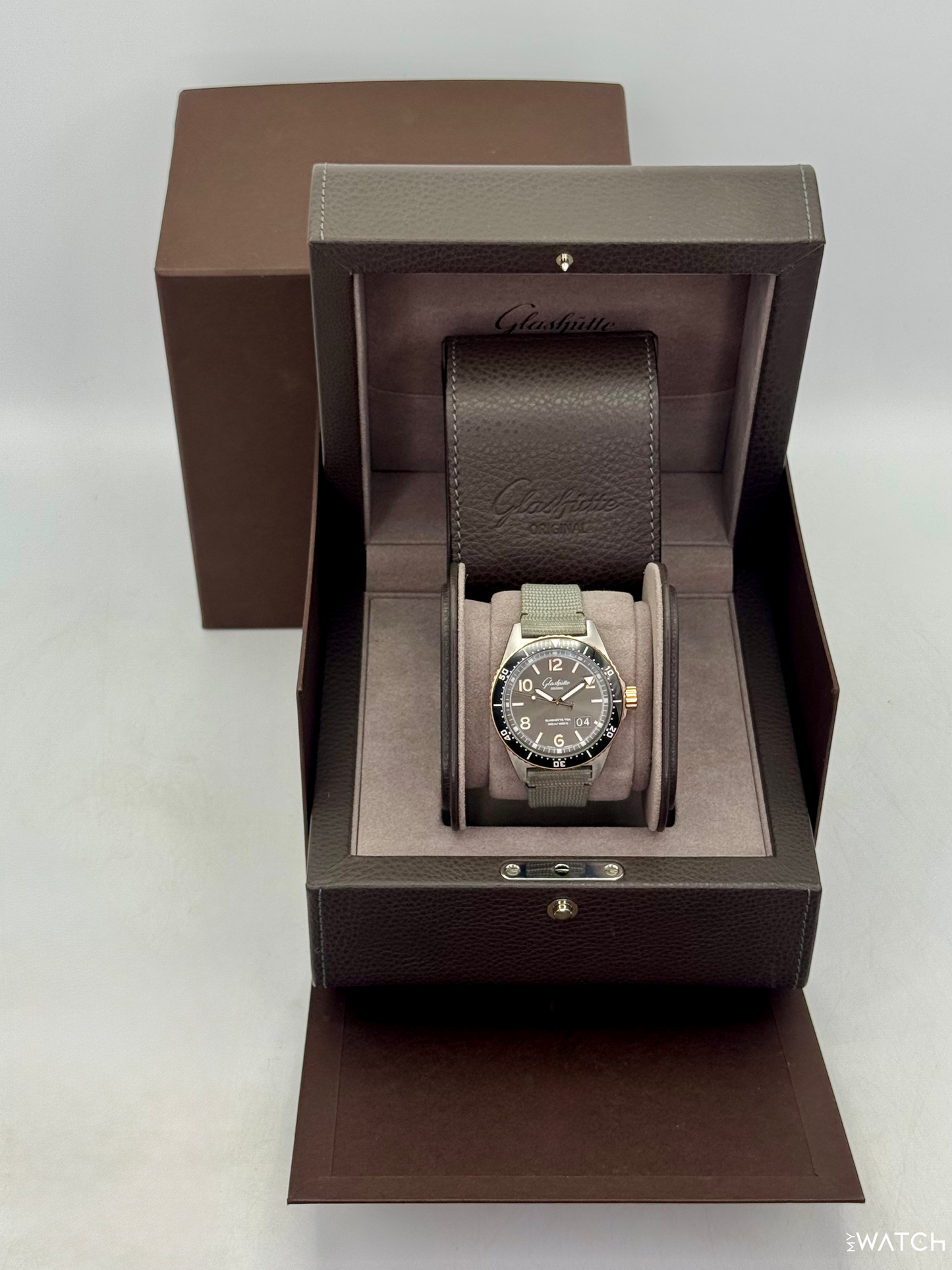2021 Glashütte Seaq Panorama Date 43.2mm 1-36-13-04-91-34 Stainless Steel Grey Dial