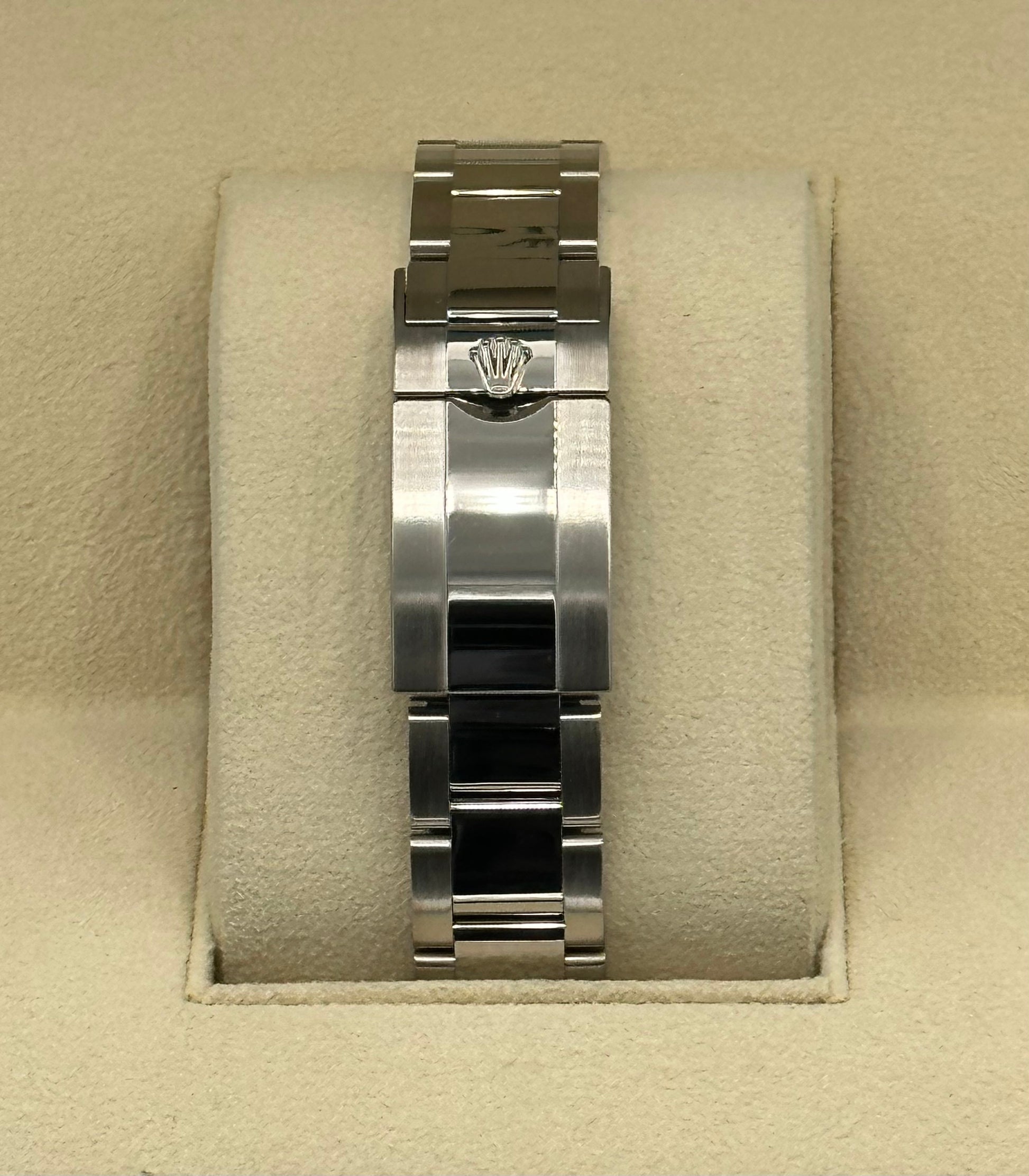 2022 Rolex Daytona 40mm 116509 White Gold Silver Dial Oyster - MyWatchLLC