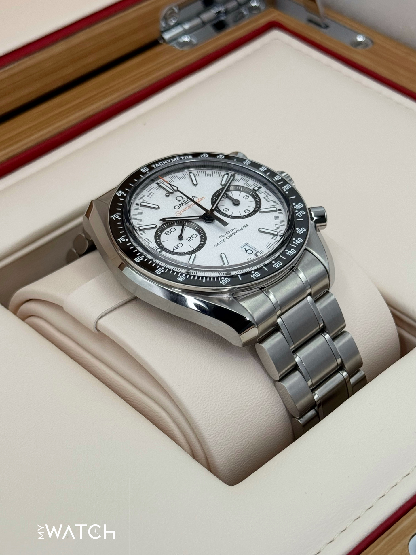 NEW 2025 Omega Speeedmaster Racing 44.2mm 329.30.44.51.04.001 White Dial