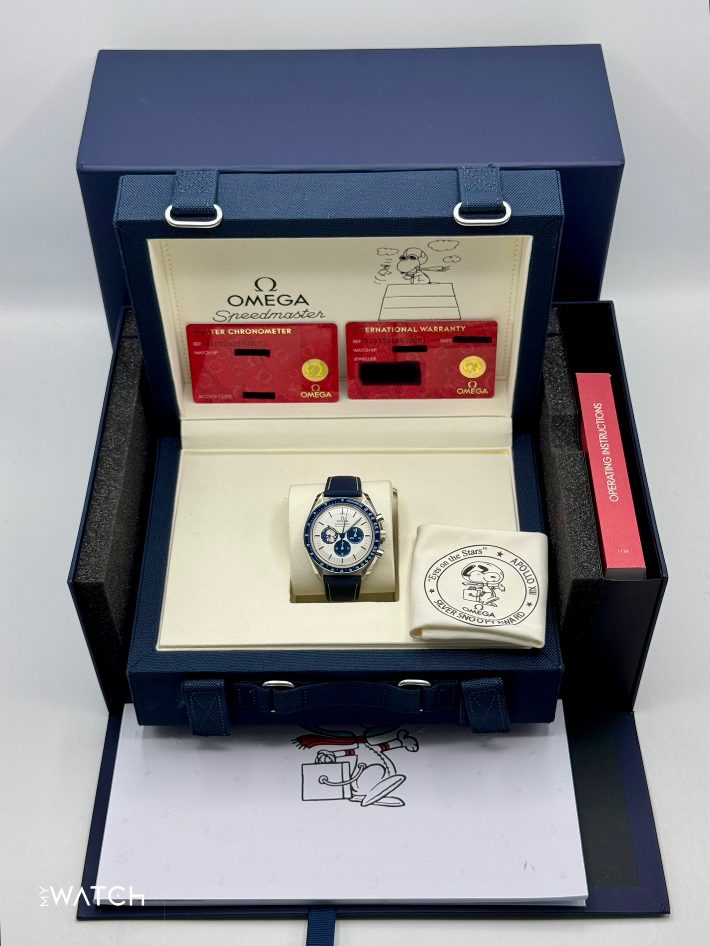 NEW 2025 Omega Speedmaster Silver Snoopy Award 310.32.42.50.02.001