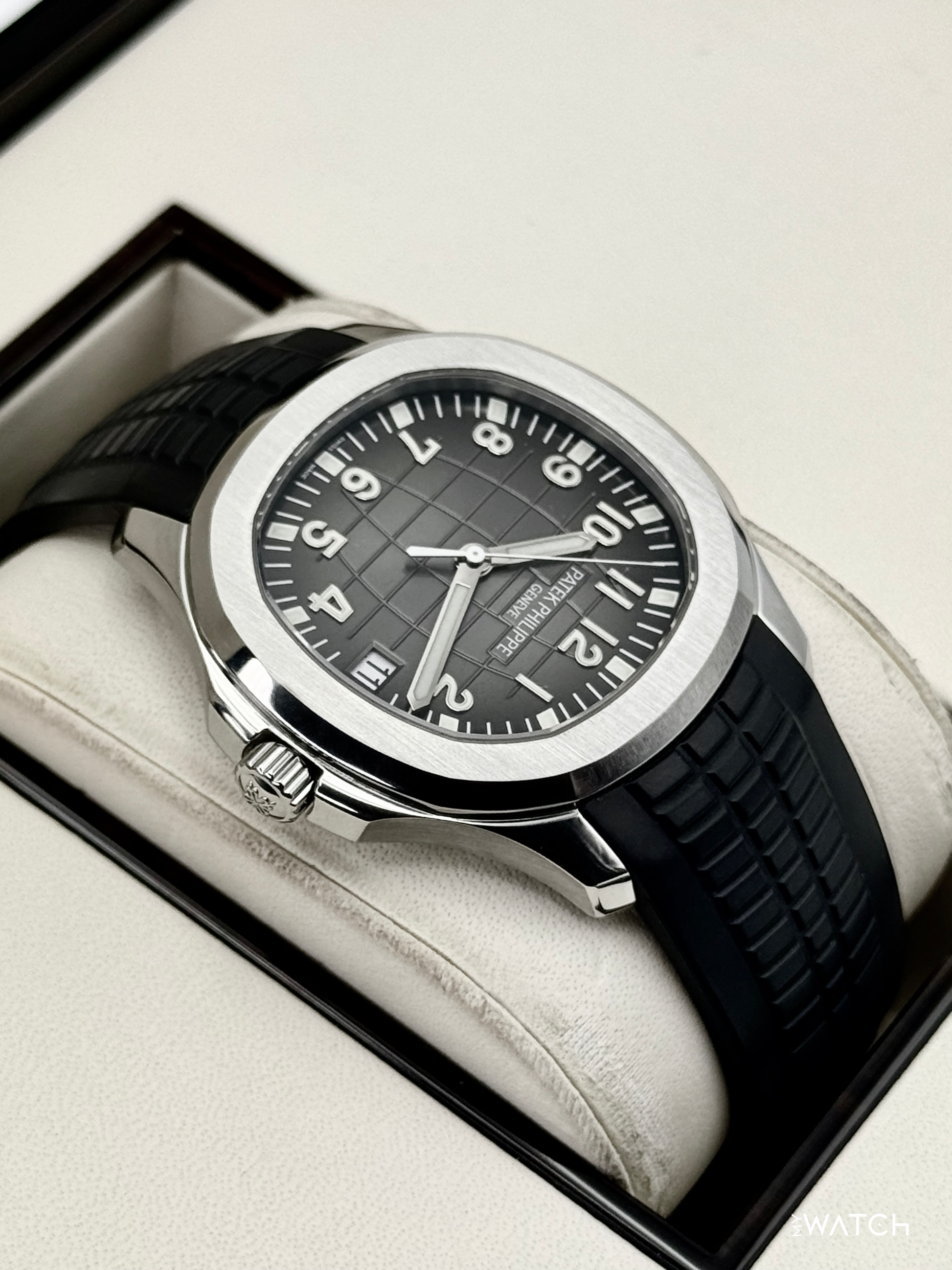2017 Patek Philippe Aquanaut 40.8mm 5167A-001 Stainless Steel Gray Dial - MyWatchLLC