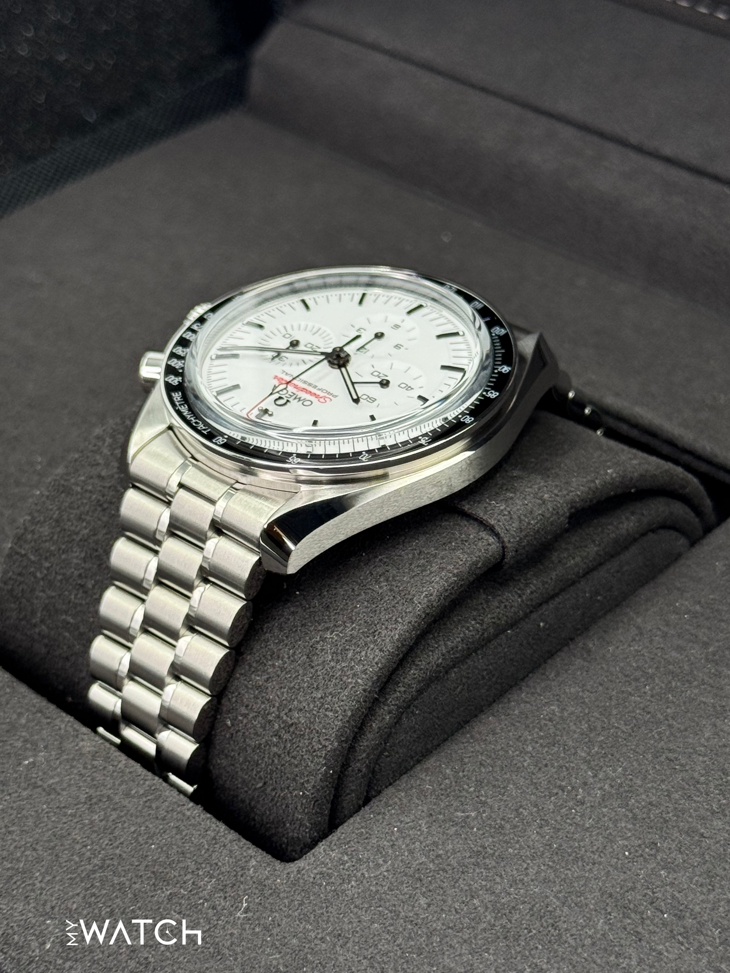 2025 Omega Speedmaster Moonwatch Professional 42mm White Dial