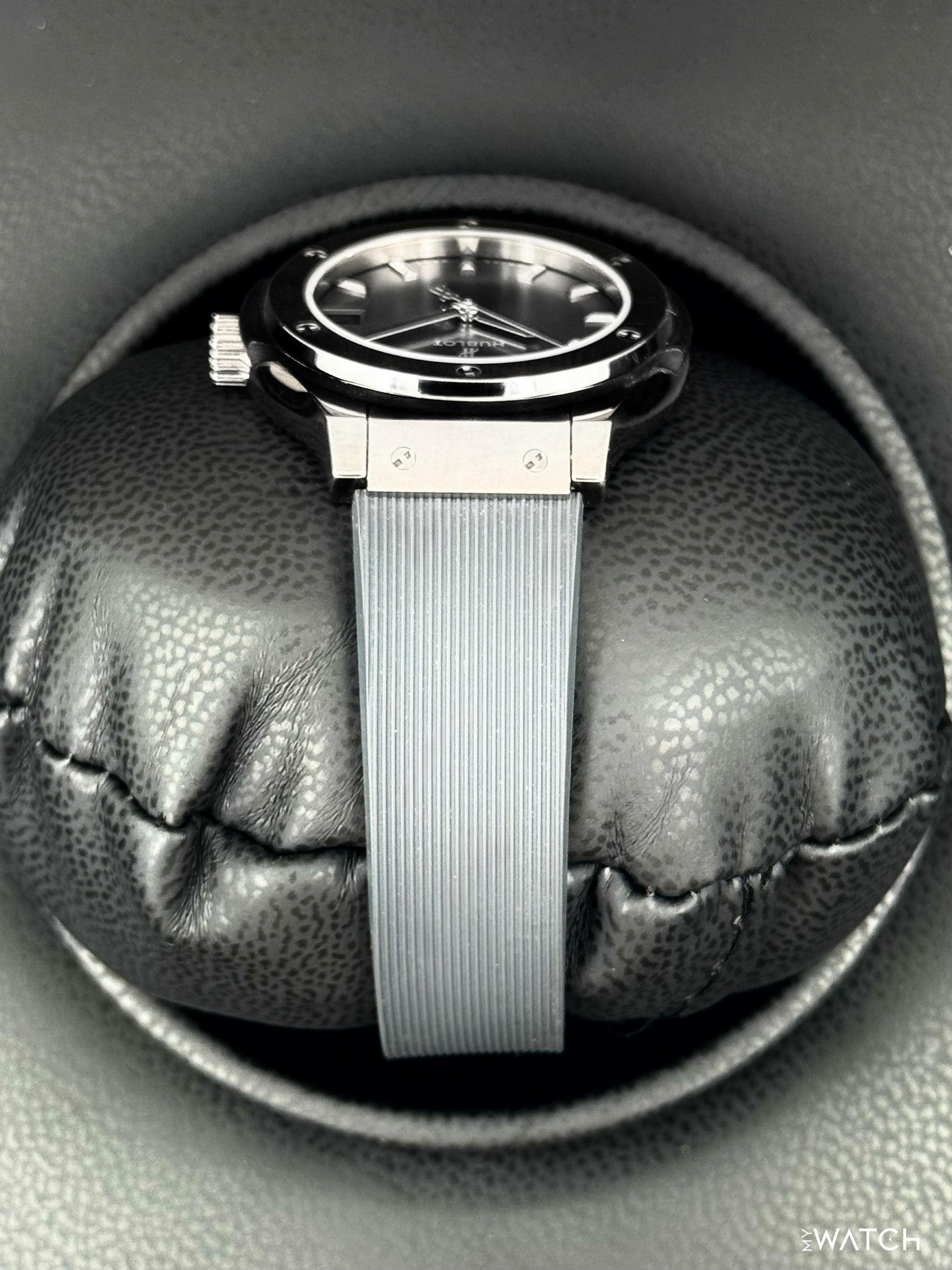 2022 Ladies Hublot Classic Fusion 33mm 581.NX.7071.RX Titanium Grey Dial - MyWatchLLC