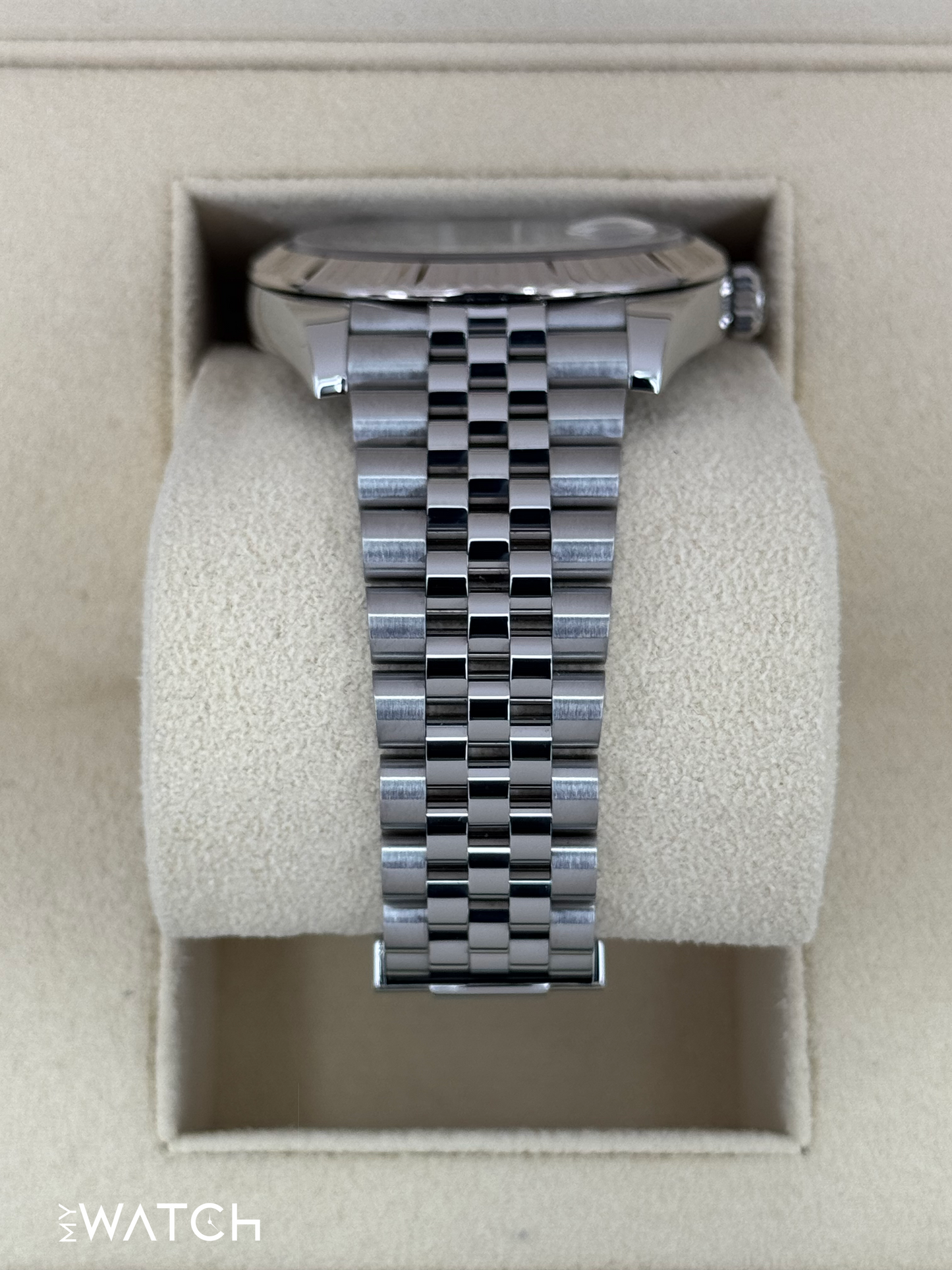 2022 Rolex Datejust 41mm 126334 Stainless Steel Jubilee White Dial