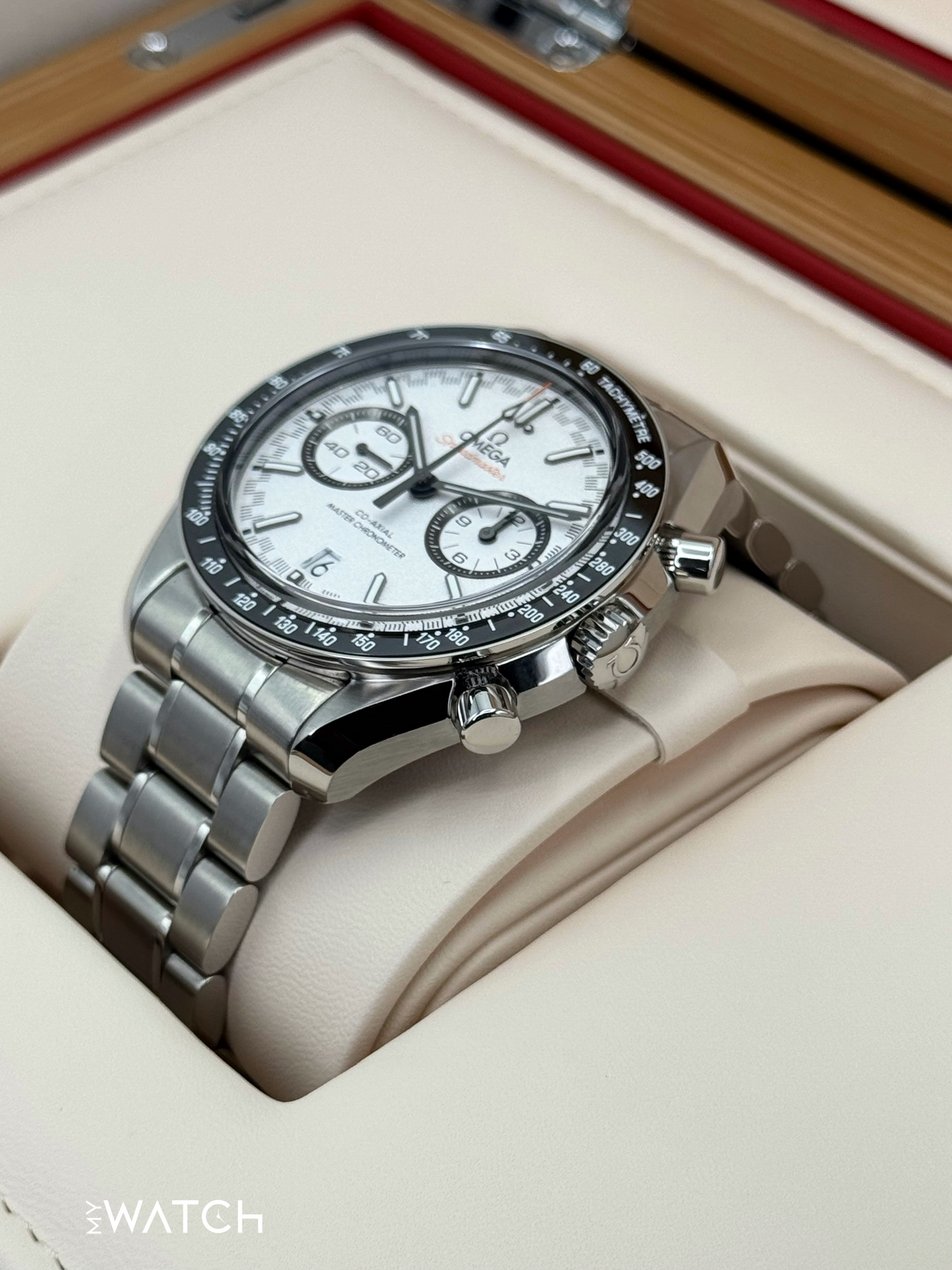 NEW 2025 Omega Speeedmaster Racing 44.2mm 329.30.44.51.04.001 White Dial