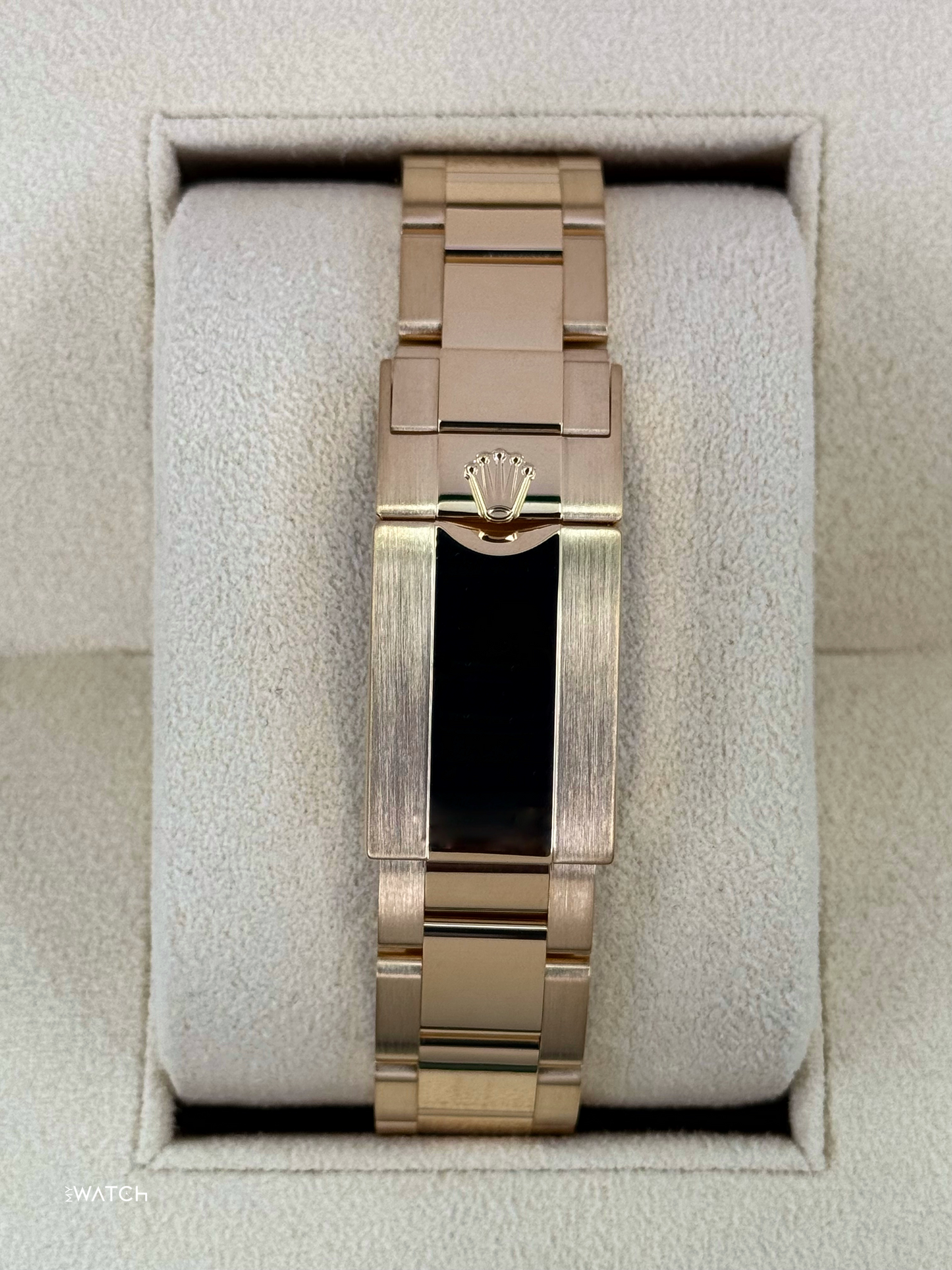 2025 Rolex Daytona 40mm 126508 18kt Yellow Gold Black Dial