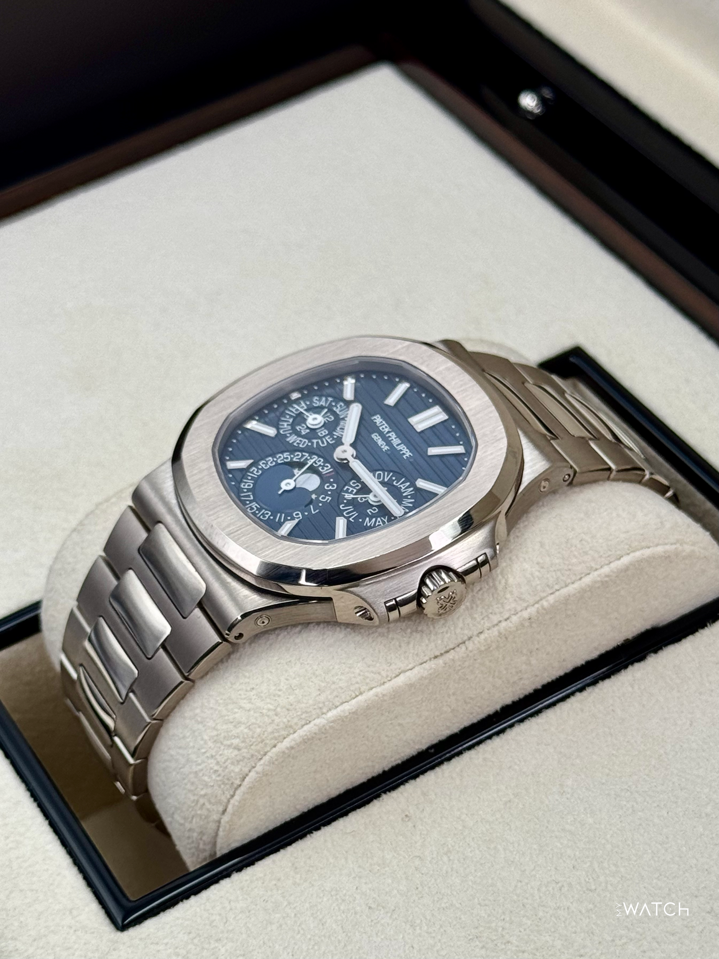 2024 Patek Philippe Nautilus Perpetual Calendar 40mm 5740/1G-001 Blue Dial