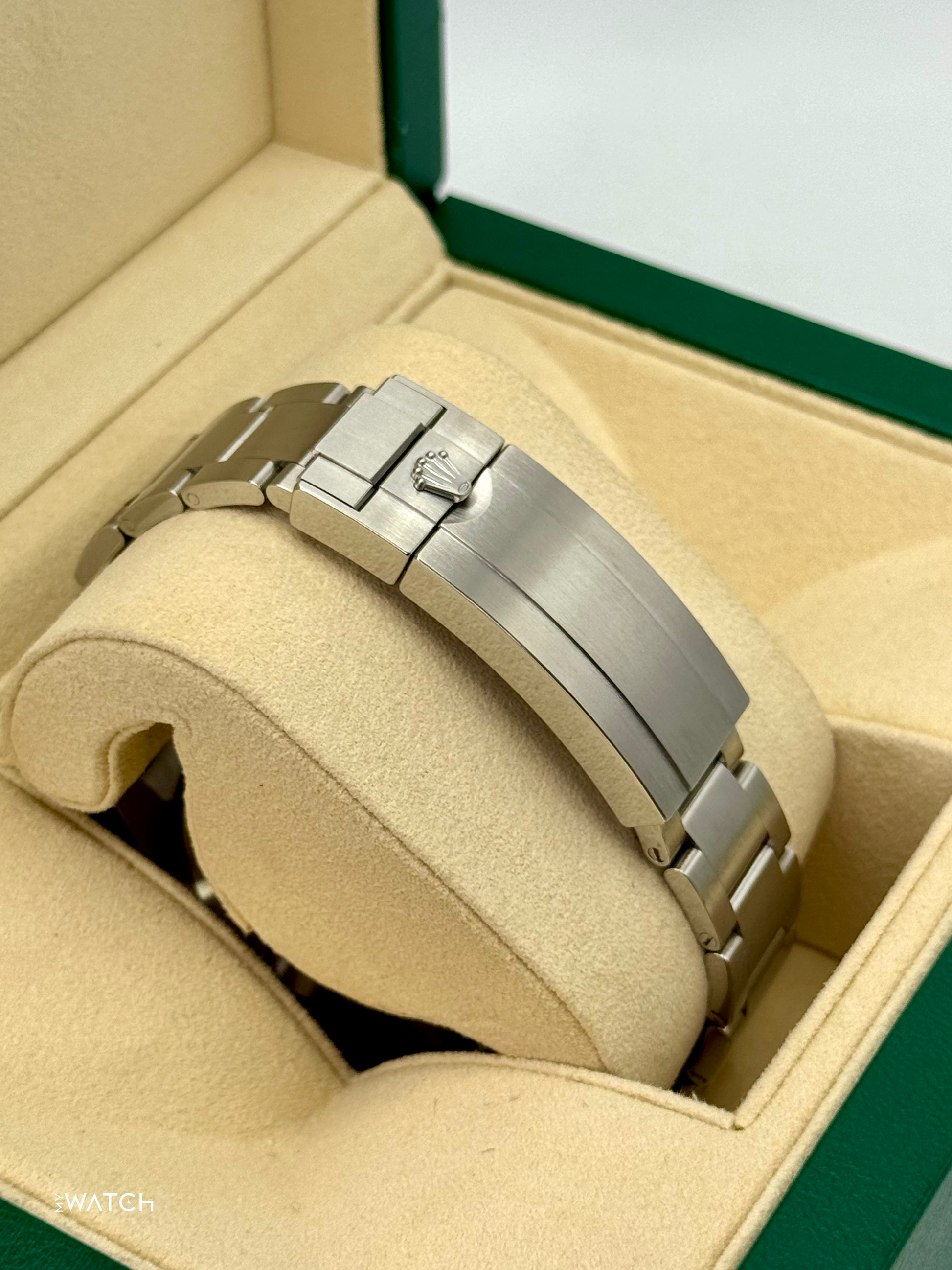 2017 Rolex Submariner "Hulk" 40mm 116610LV Green Dial - MyWatchLLC