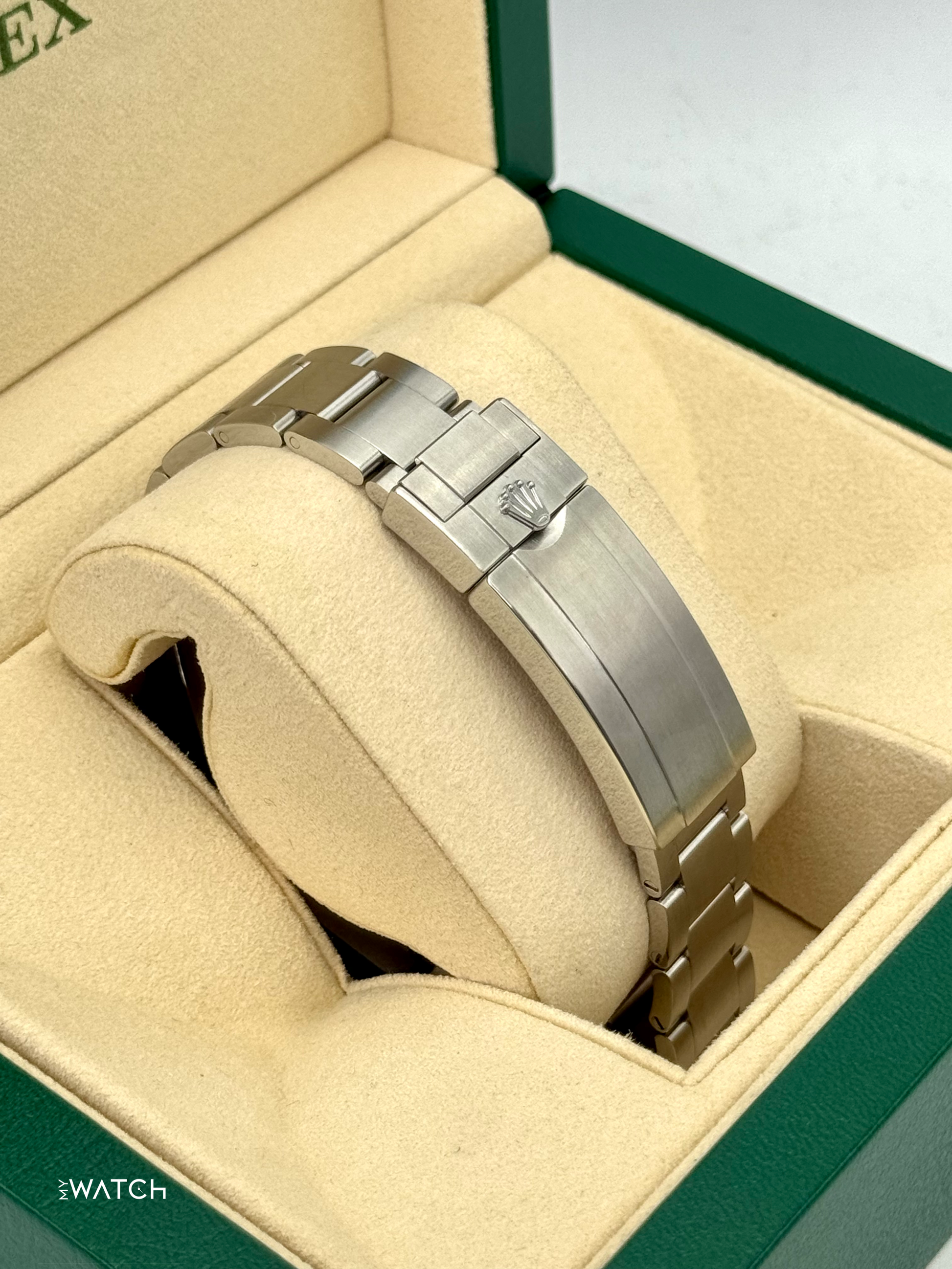 2015 Rolex Submariner “Hulk” 40mm 116610LV Green Dial - MyWatchLLC