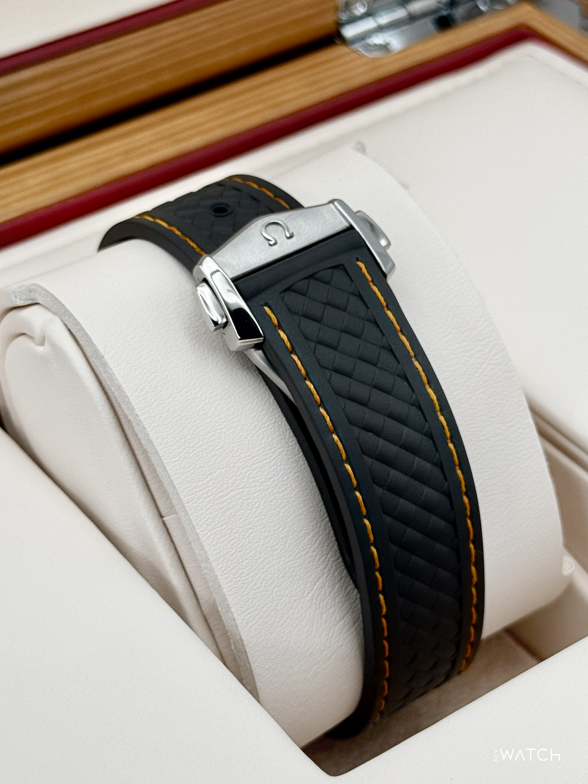 2025 Omega Seamaster Aqua Terra 41mm 220.12.41.21.02.002 Silver Dial - MyWatchLLC