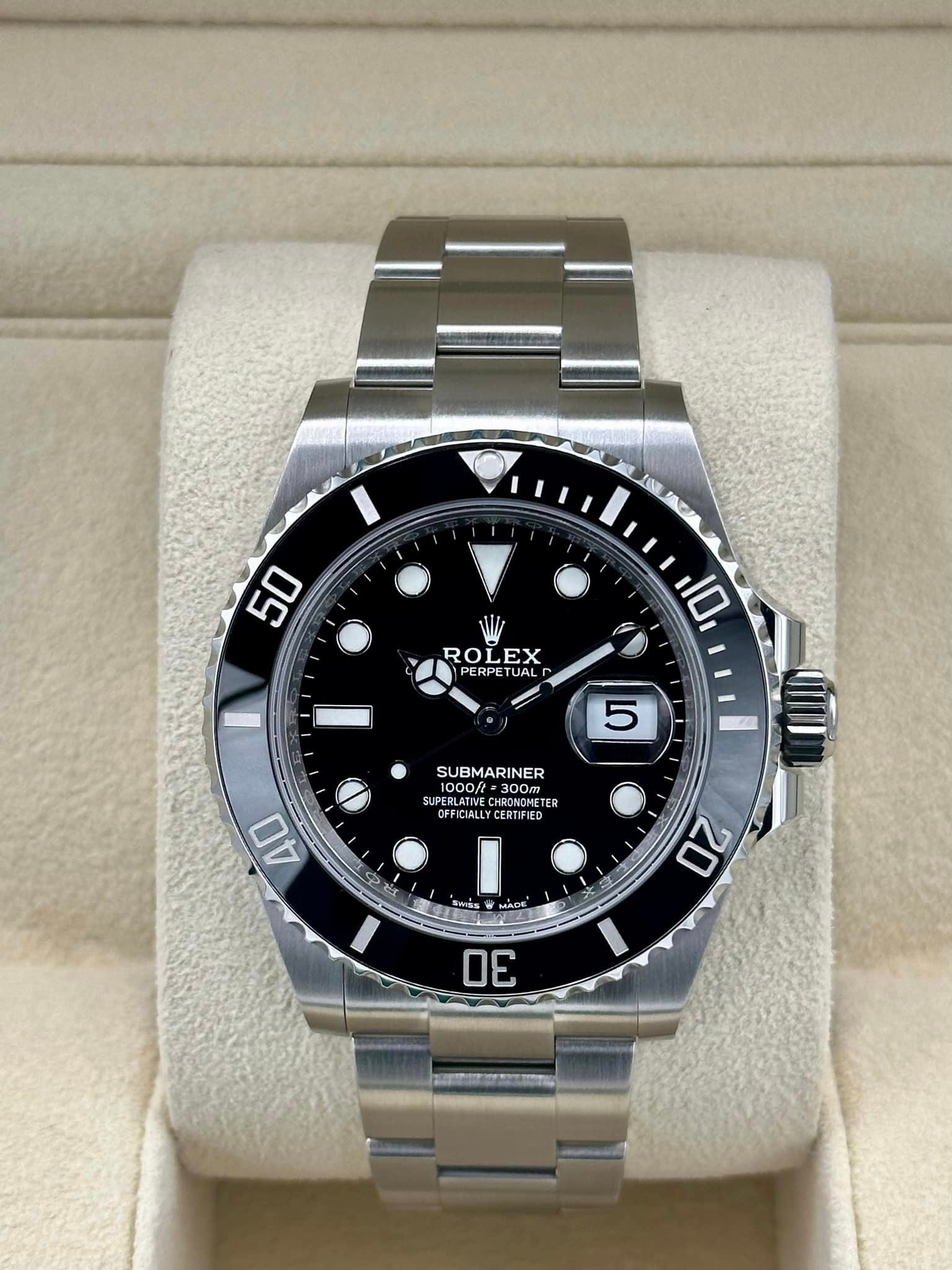 Rolex submariner date 126610ln black dial 41mm Outlet
