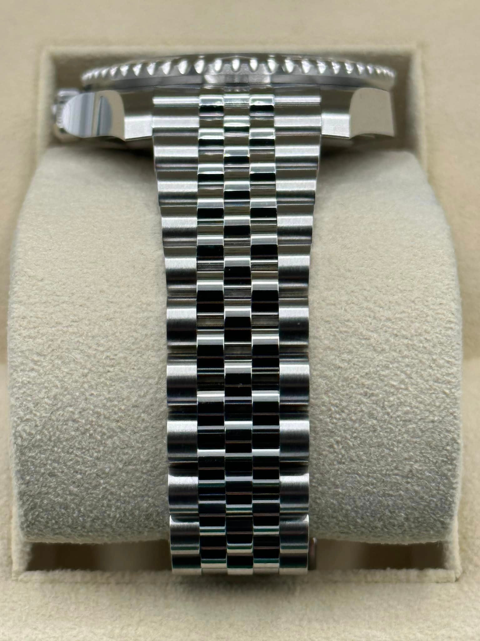 NEW 2023 Rolex GMT-Master II "Batgirl" 40mm 126710BLNR Jubilee Black Dial - MyWatchLLC