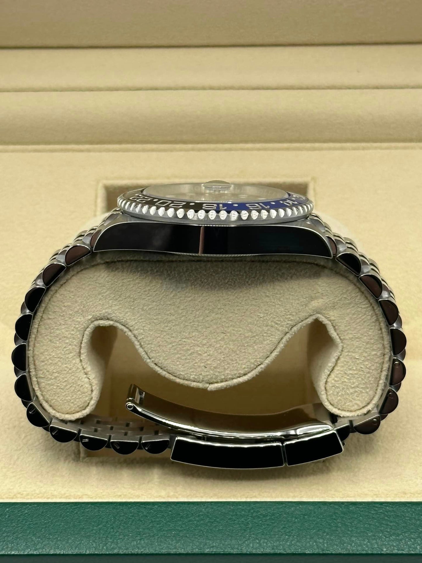 NEW 2023 Rolex GMT-Master II "Batgirl" 40mm 126710BLNR Jubilee Black Dial - MyWatchLLC