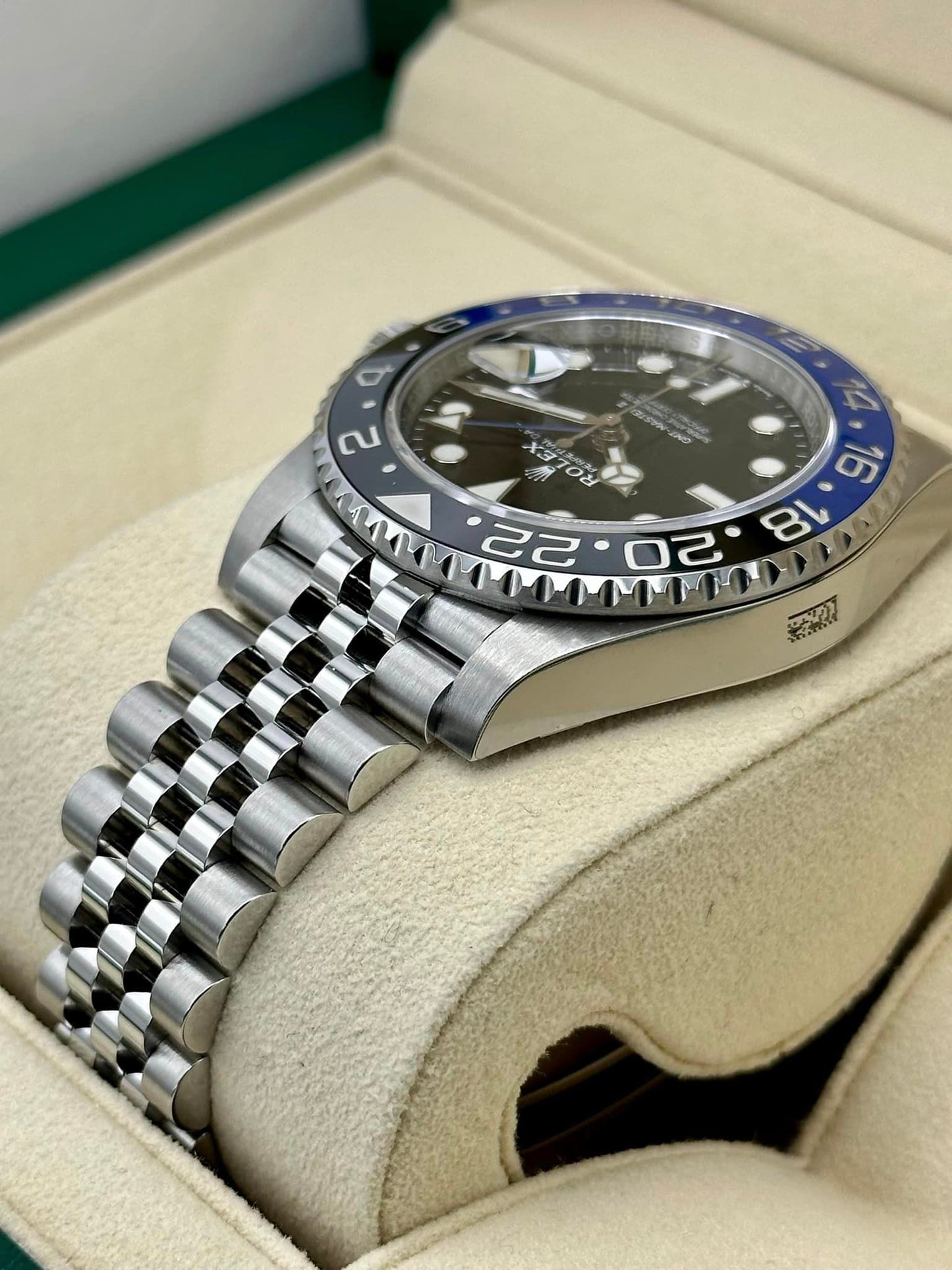 NEW 2022 Rolex GMT-Master II "Batgirl" 40mm 126710BLNR Jubilee - MyWatchLLC
