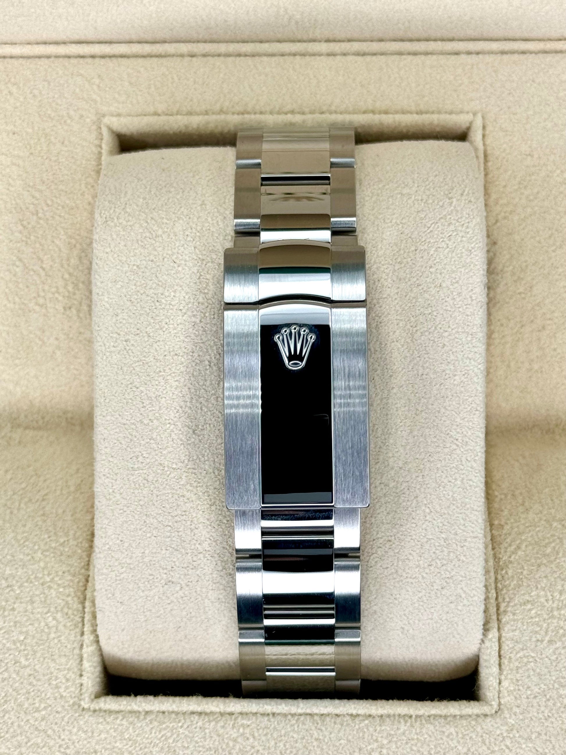 NEW 2024 Rolex Datejust 41mm 126300 Stainless Steel Oyster Green Dial - MyWatchLLC