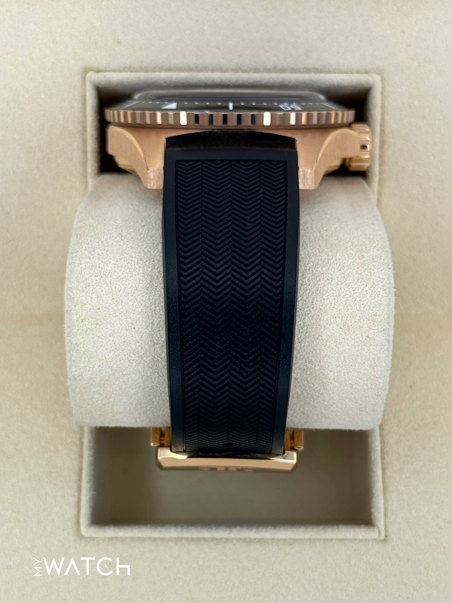 New 2025 Glashütte Seaq Panorama Date 43.2mm 1-36-13-03-90 Red Gold