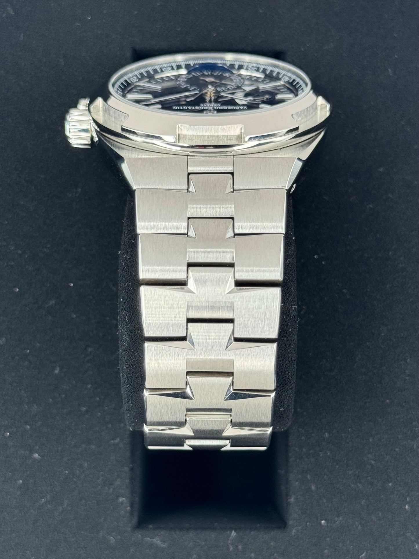 2023 Vacheron Constantin Overseas Dual Time 41mm 7900V Blue Dial - MyWatchLLC