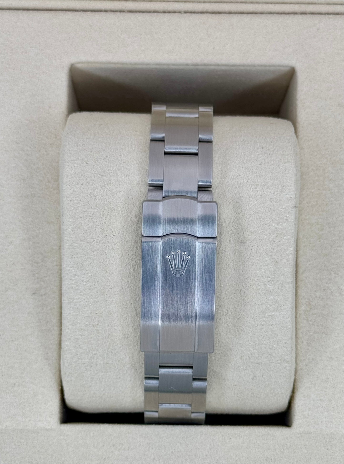NEW 2025 Rolex Oyster Perpetual 31mm 277200 Celebration Dial
