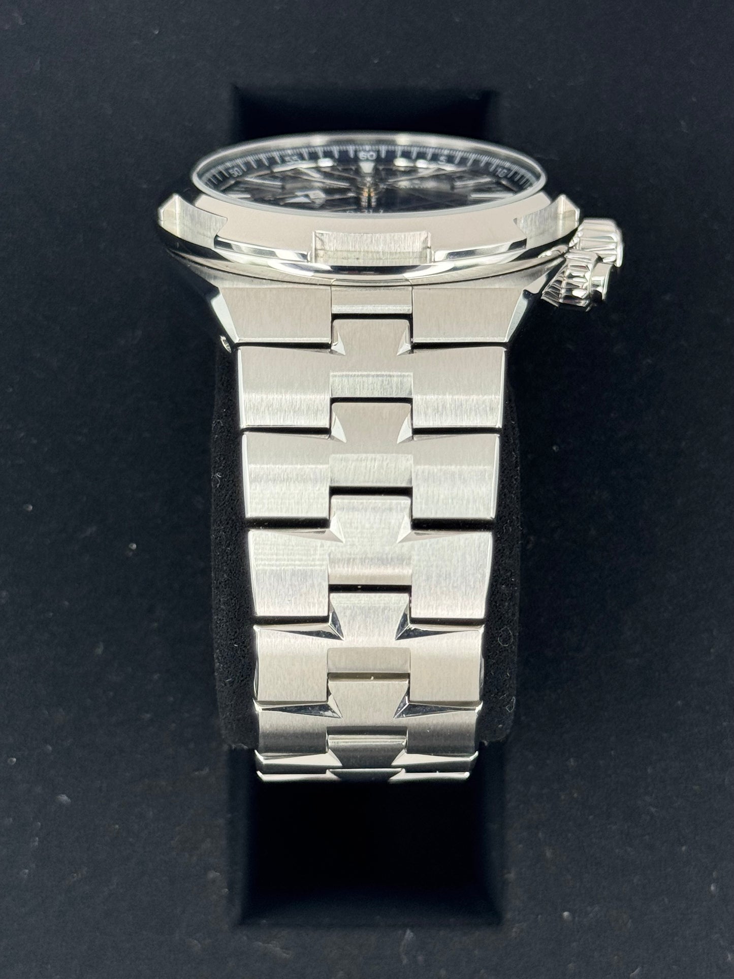 2023 Vacheron Constantin Overseas Dual Time 41mm 7900V Blue Dial - MyWatchLLC