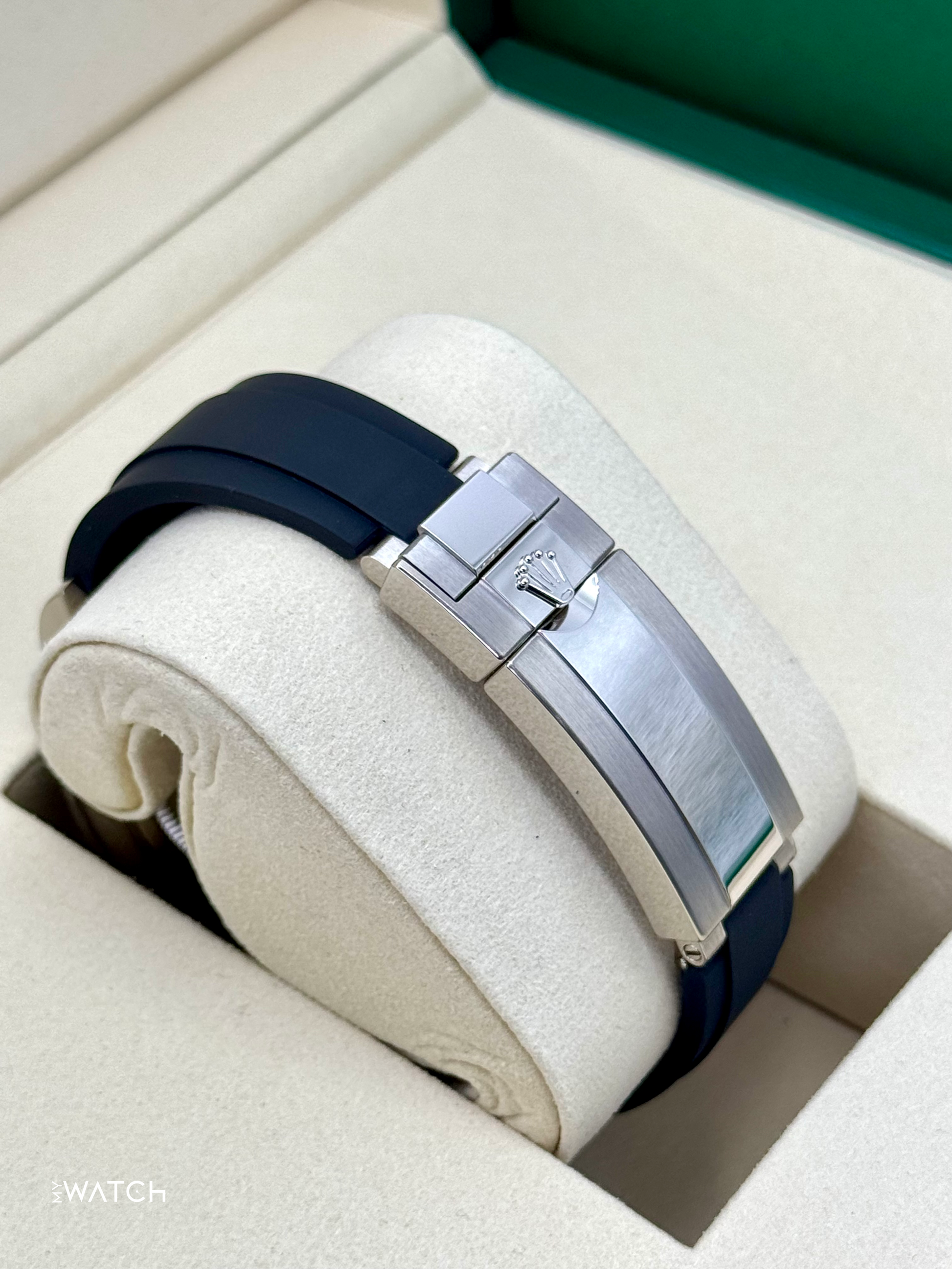 NEW 2025 Rolex Daytona 40mm 126519LN White Gold Oysterflex Silver Ghost Dial - MyWatchLLC