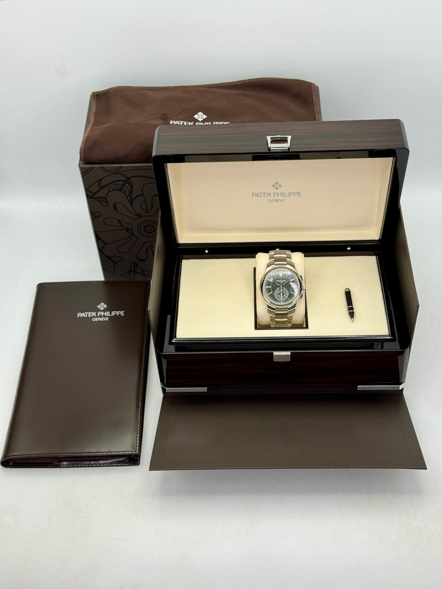 2022 Patek Philippe Flyback Chronograph Annual Calendar 5905/1A Olive Green Dial