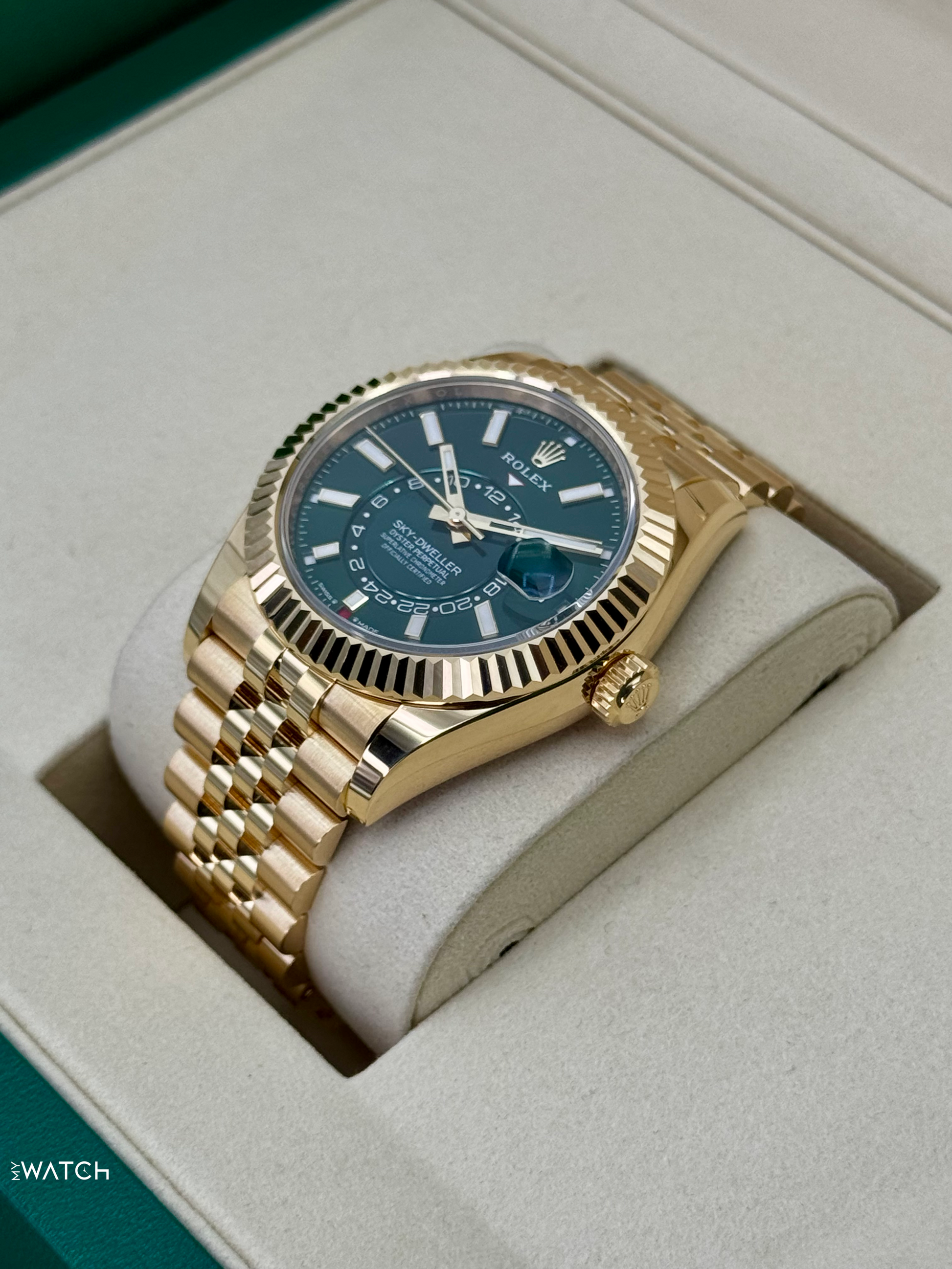 2025 Rolex Sky-Dweller 42mm 336938 Yellow Gold Jubilee Green Dial - MyWatchLLC