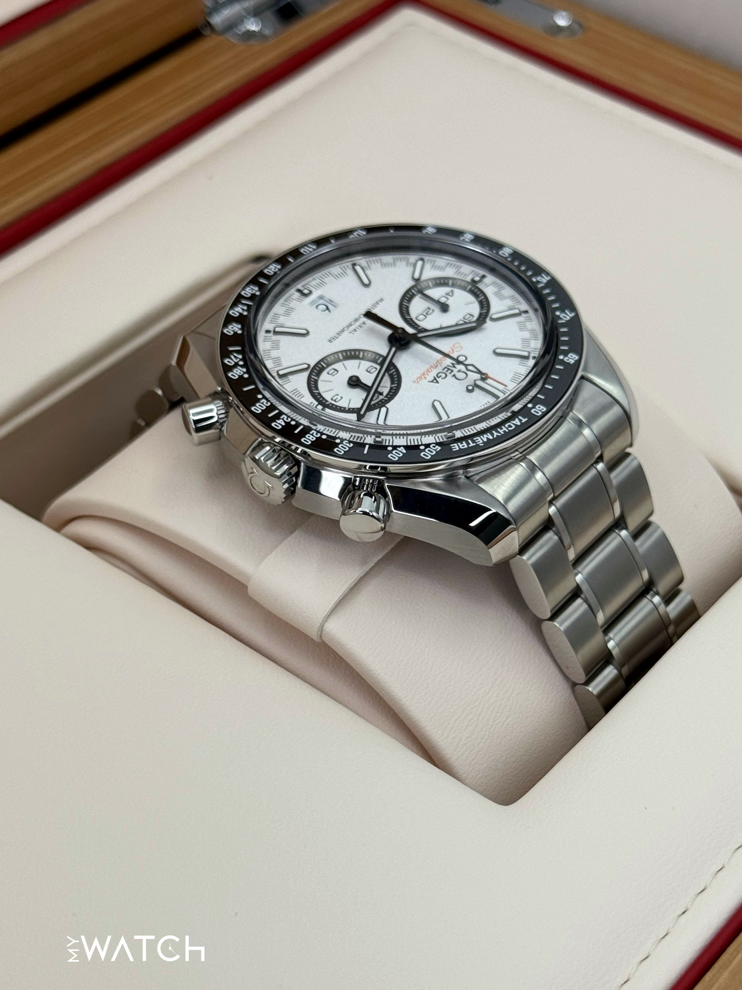 NEW 2025 Omega Speeedmaster Racing 44.2mm 329.30.44.51.04.001 White Dial