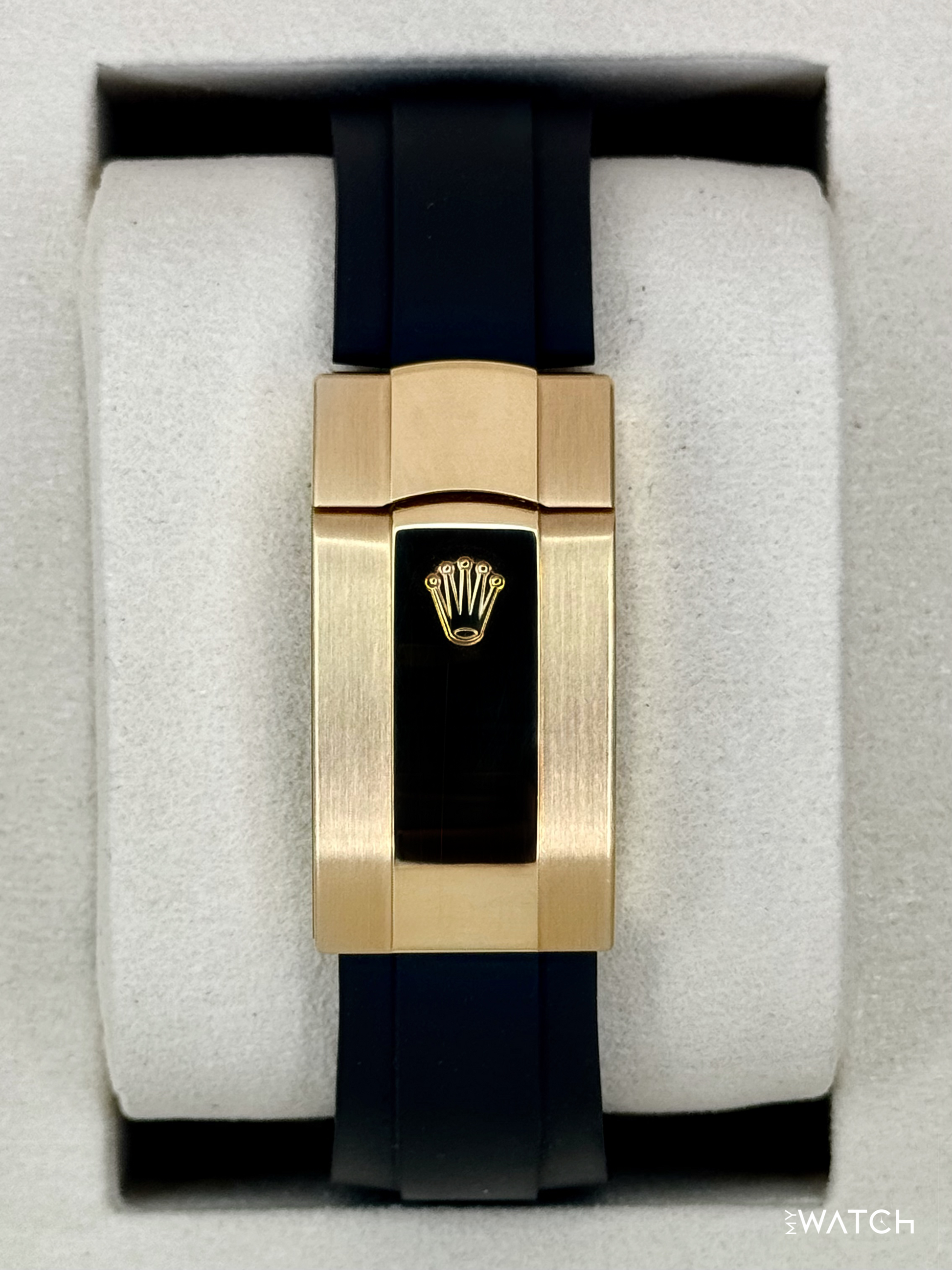 2025 Rolex Sky-Dweller 42mm 336238 Yellow Gold Oysterflex Green Dial - MyWatchLLC