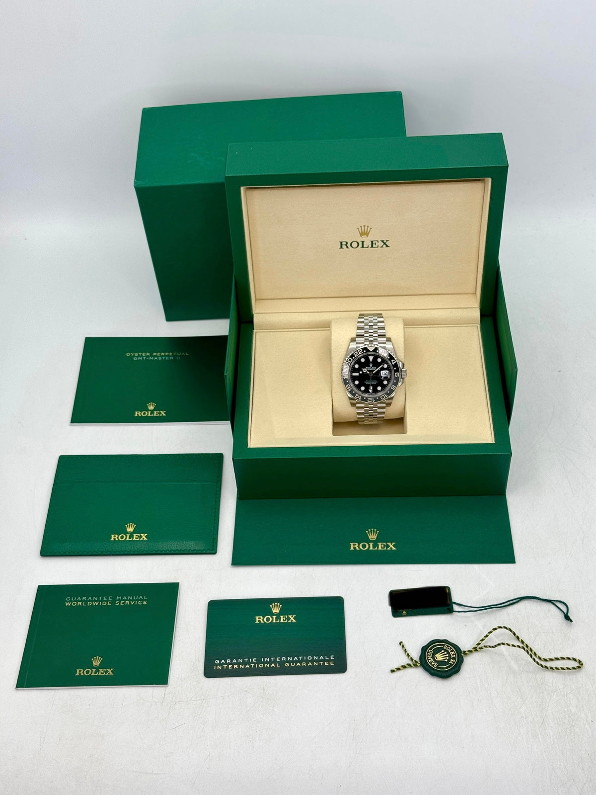 NEW 2026 Rolex GMT-Master II Bruce Wayne 40mm 126710GRNR Jubilee (NEW STYLE CARD)