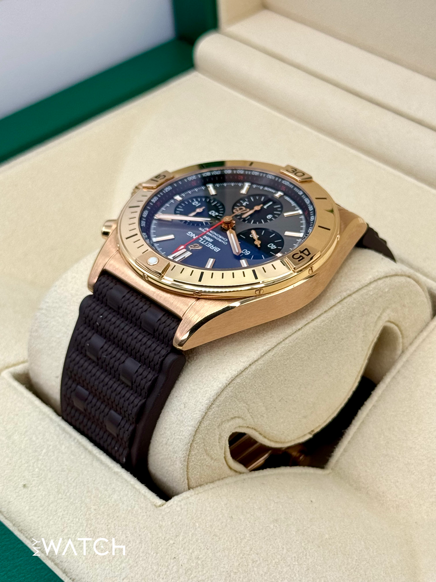 2023 Breitling Chronomat B01 42mm RB0134 Red Gold Grey Dial
