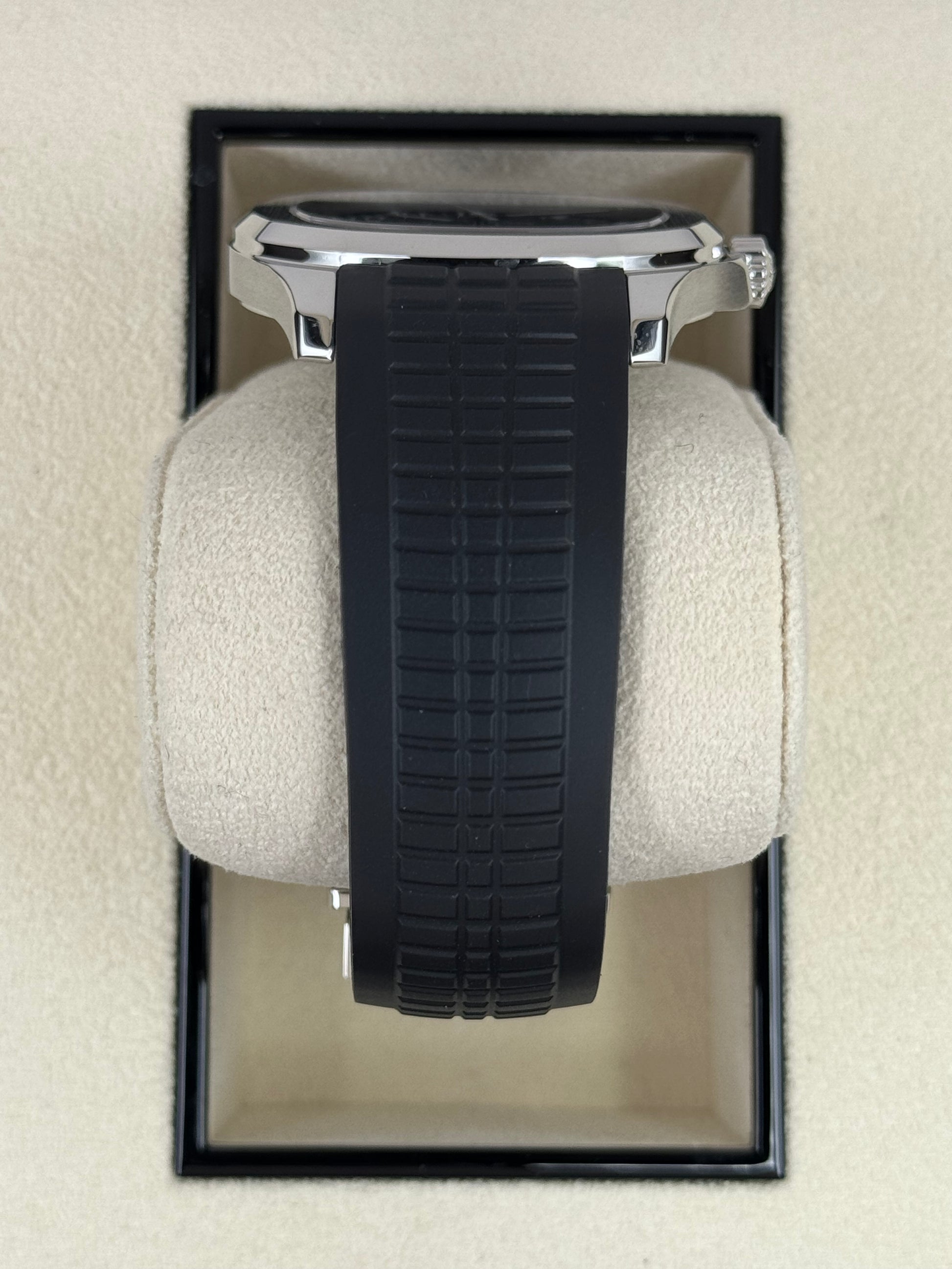 2022 Patek Philippe Aquanaut 5167/1A-001 40mm Stainless Steel Gray Dial - MyWatchLLC