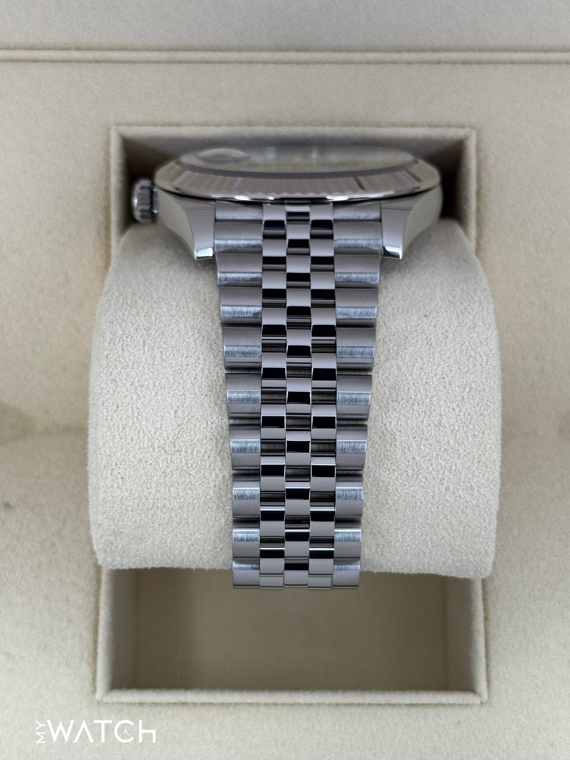 2022 Rolex Datejust 41mm 126334 Stainless Steel Jubilee Blue Dial - MyWatchLLC