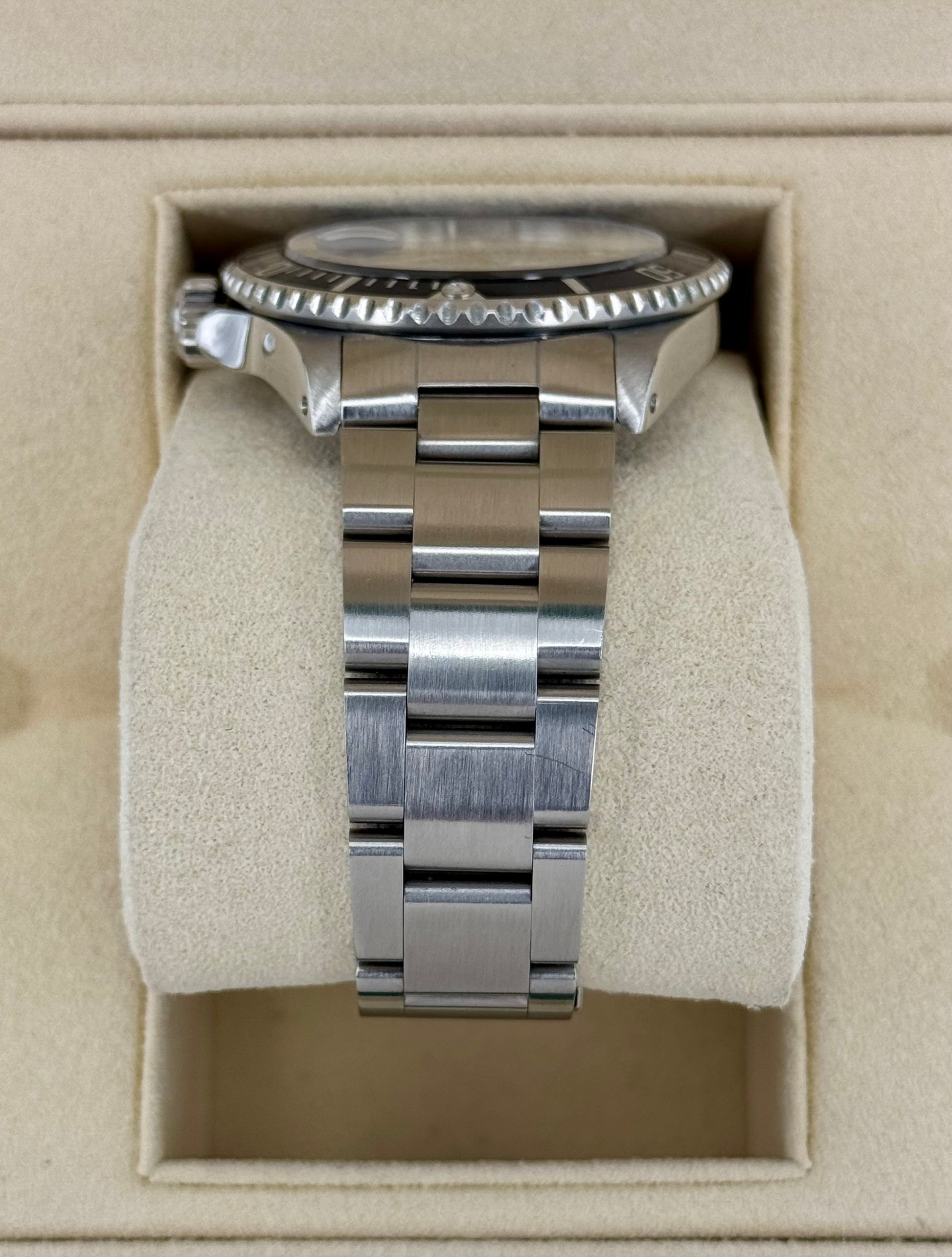 1985 Rolex Submariner 40mm 16800 Stainless Steel Black Dial - MyWatchLLC