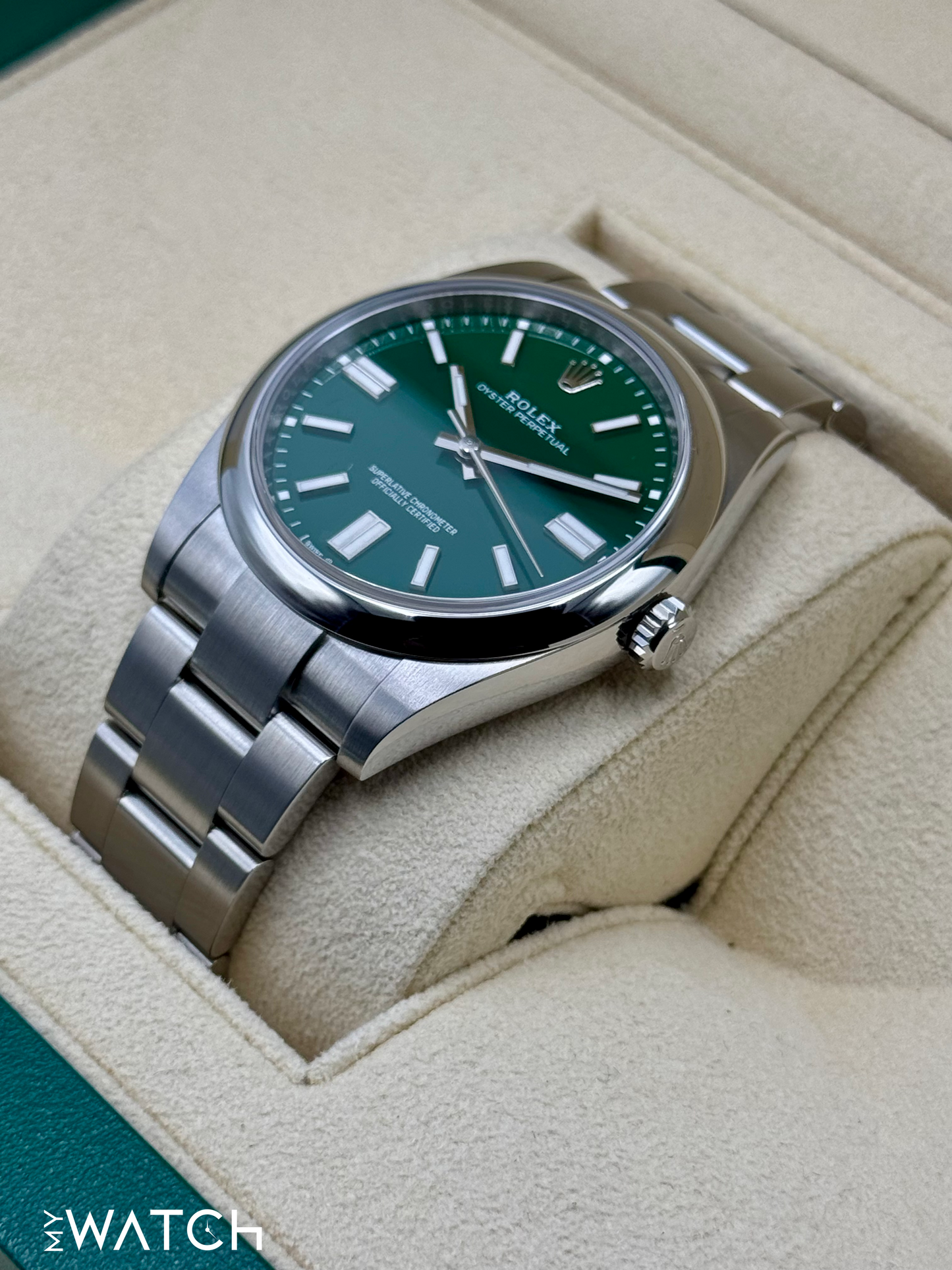 2024 Rolex Oyster Perpetual 41mm 124300 Green Dial