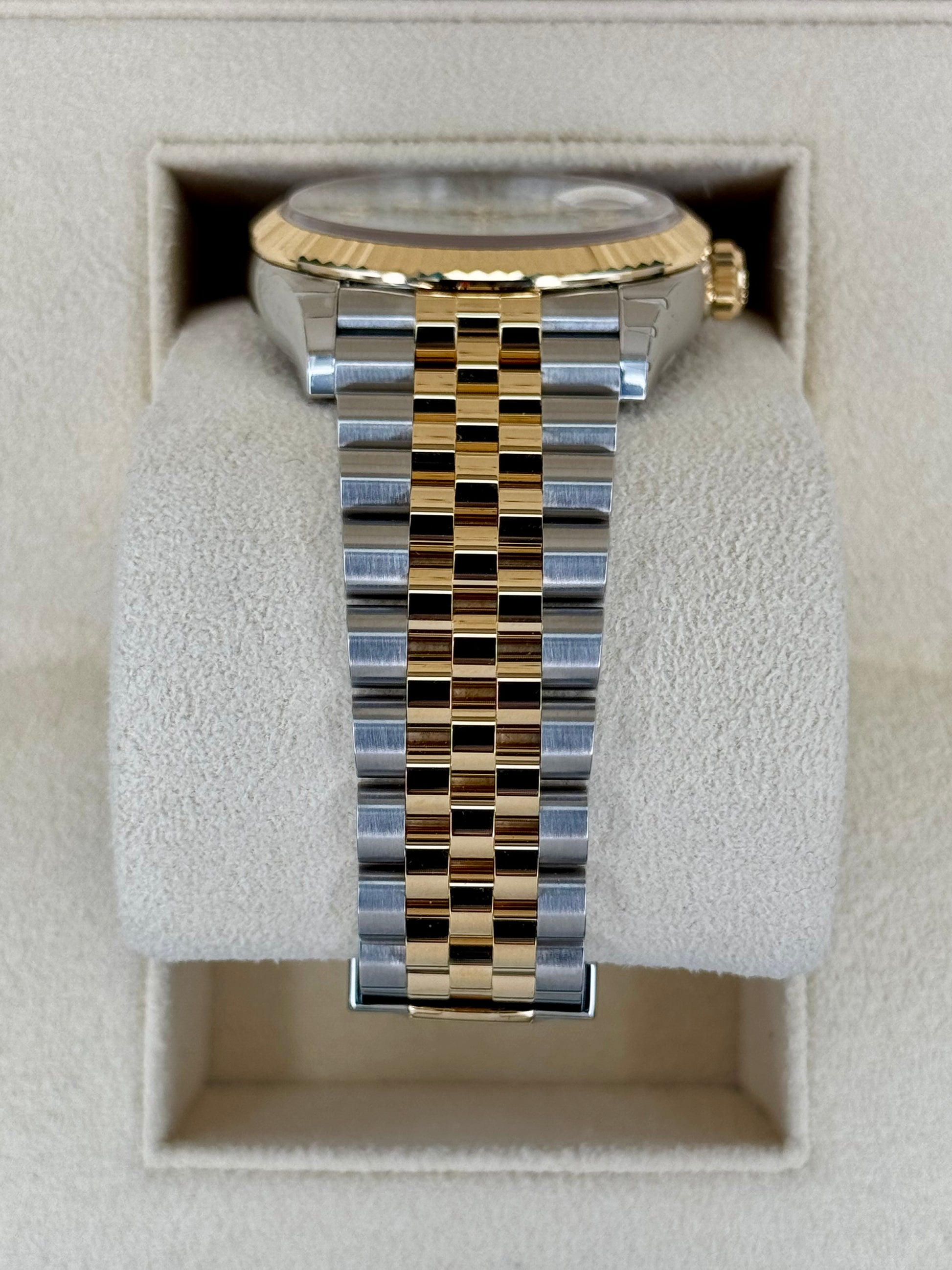 NEW 2024 Rolex Datejust 36mm 126233 Mother of Pearl Diamond Dial - MyWatchLLC