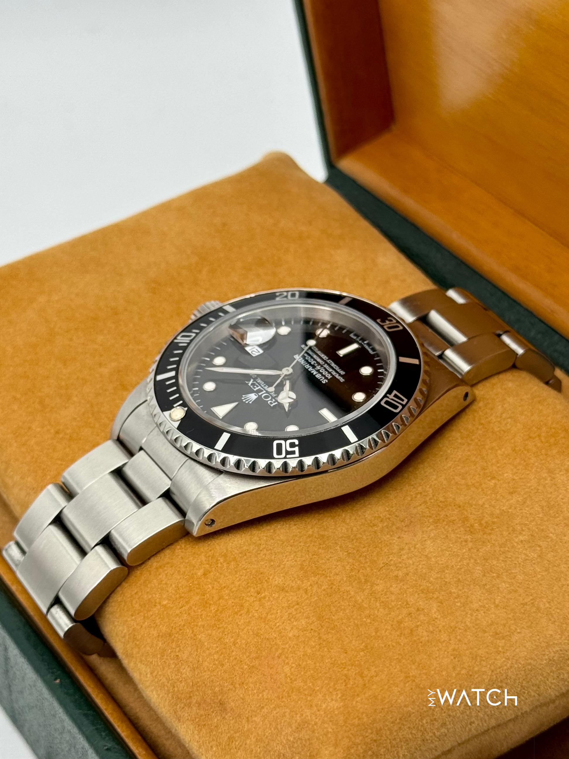 1993 Rolex Submariner 40mm 16610 Stainless Steel Black Dial - MyWatchLLC