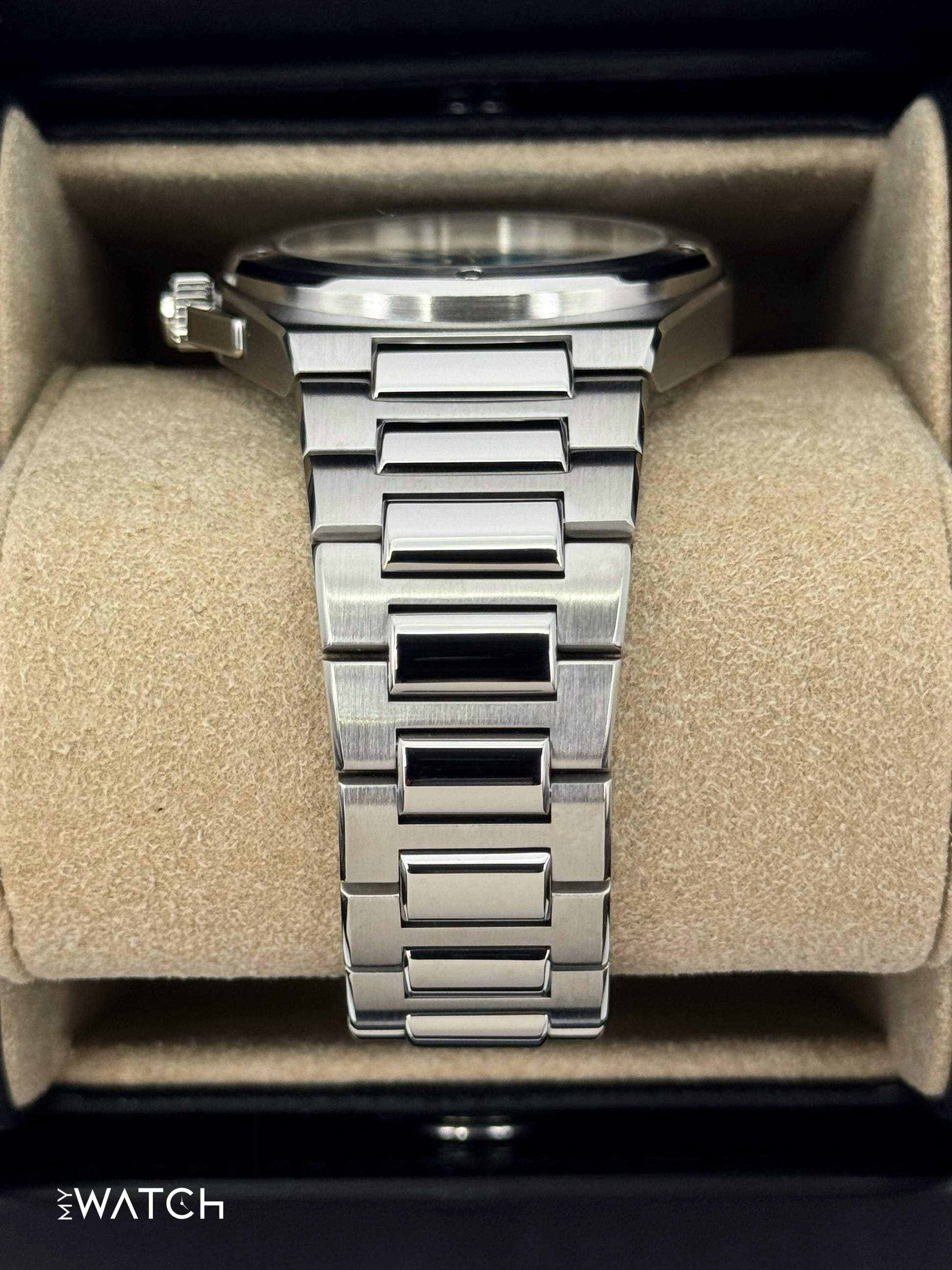 2024 IWC Ingenieur Automatic 40mm IW328903 Stainless Steel Aqua Dial - MyWatchLLC