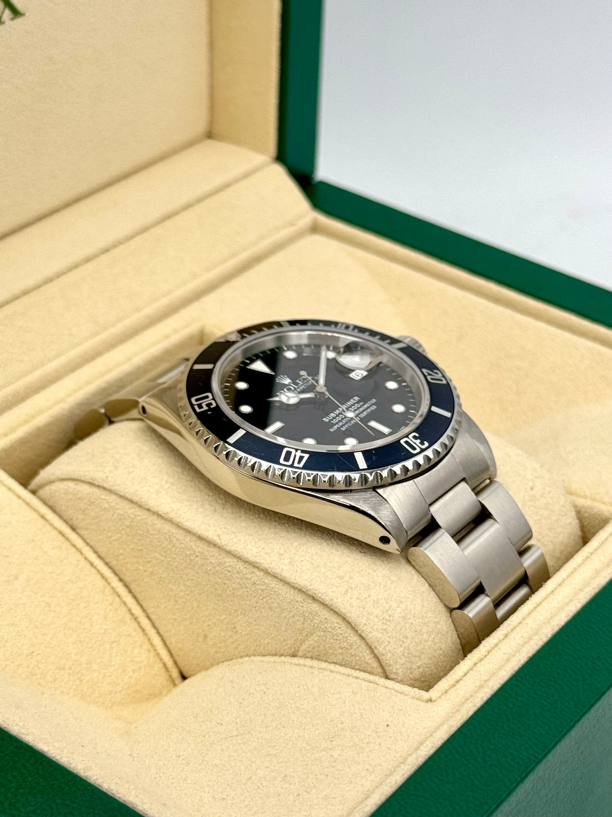 1985 Rolex Submariner 40mm 16800 Stainless Steel Black Dial - MyWatchLLC