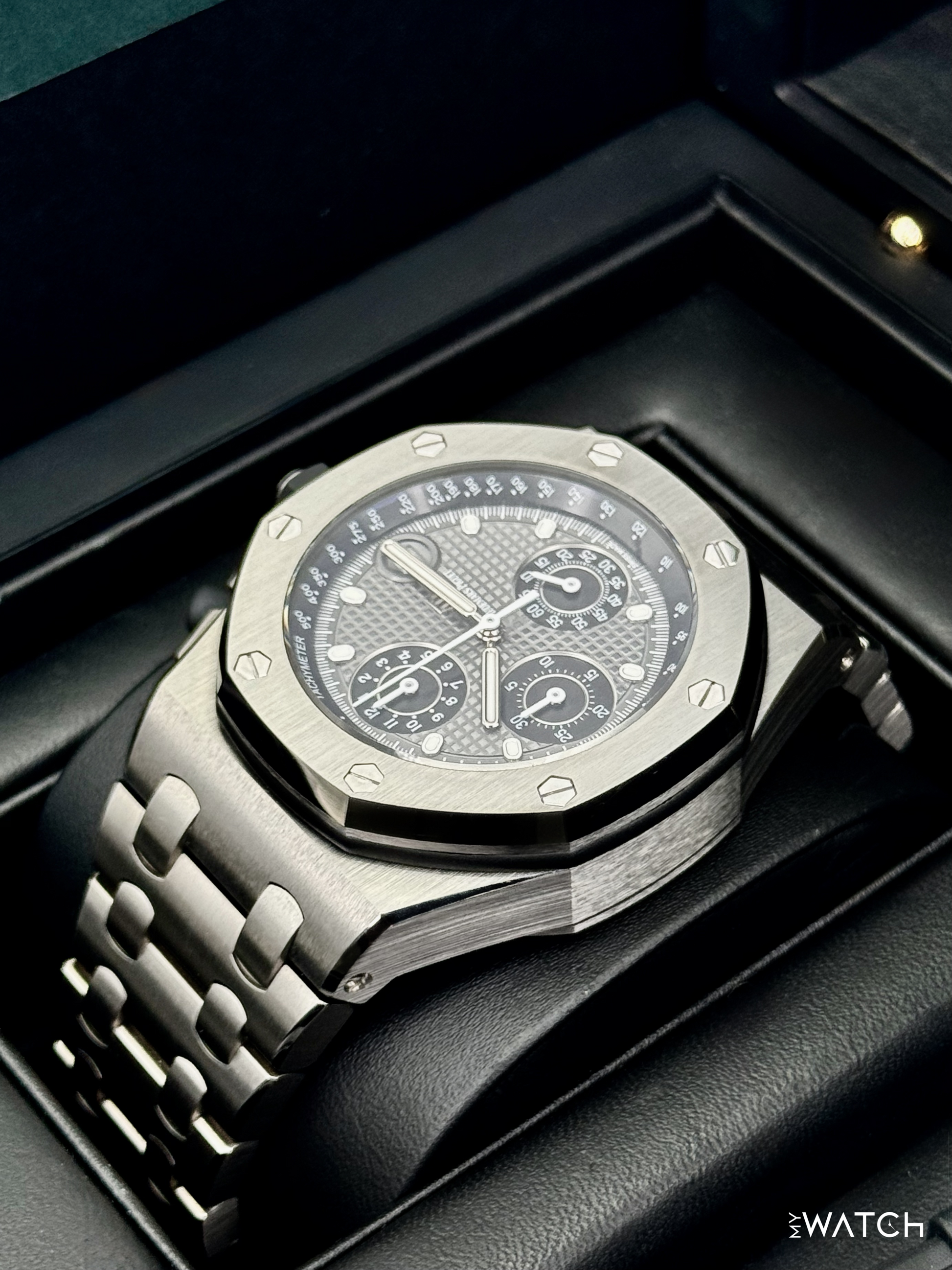 2024 Audemars Piguet Royal Oak Offshore Chrono 42mm 26238TI Grey Dial - MyWatchLLC