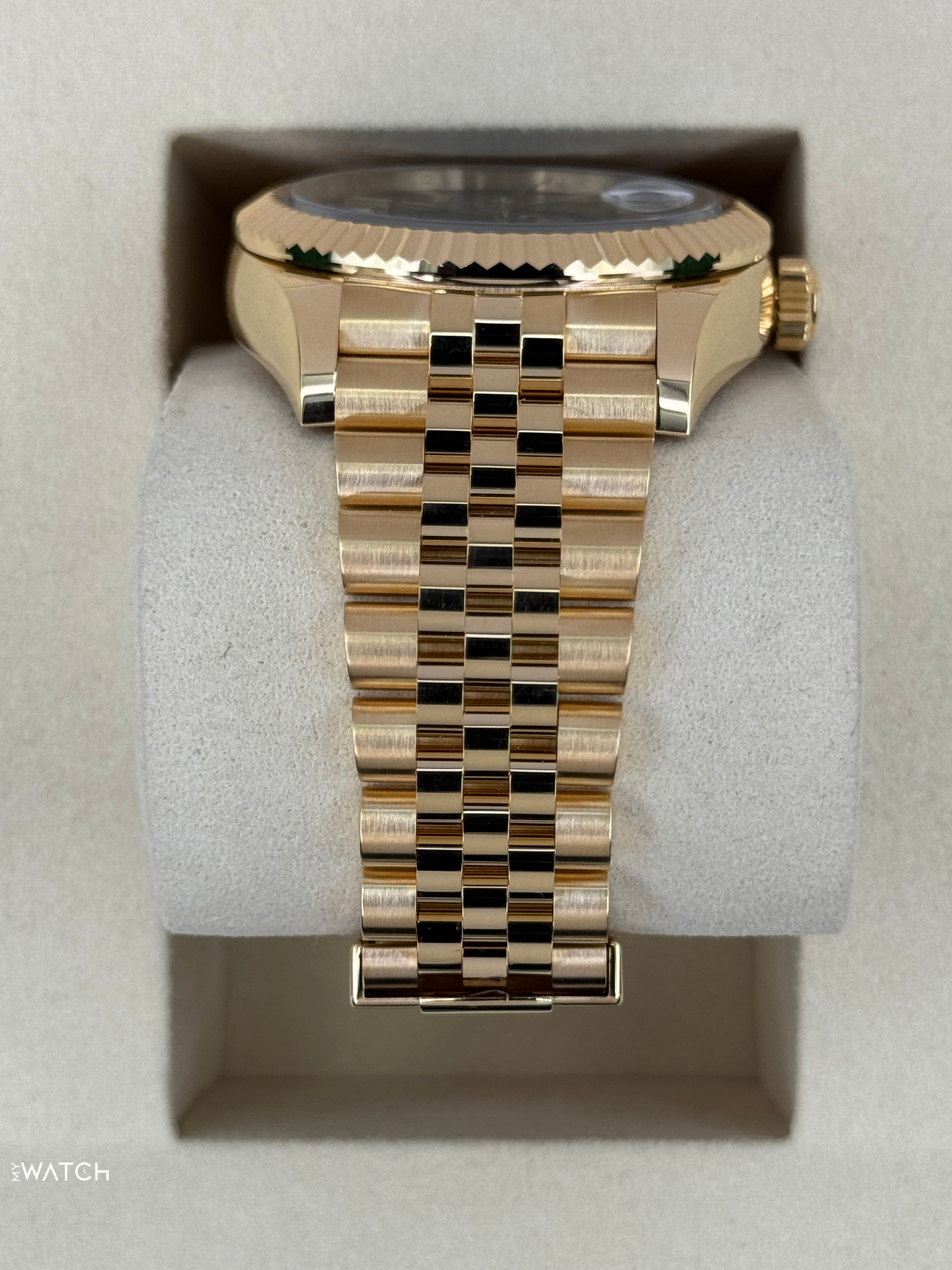 2025 Rolex Sky-Dweller 42mm 336938 Yellow Gold Jubilee Green Dial - MyWatchLLC