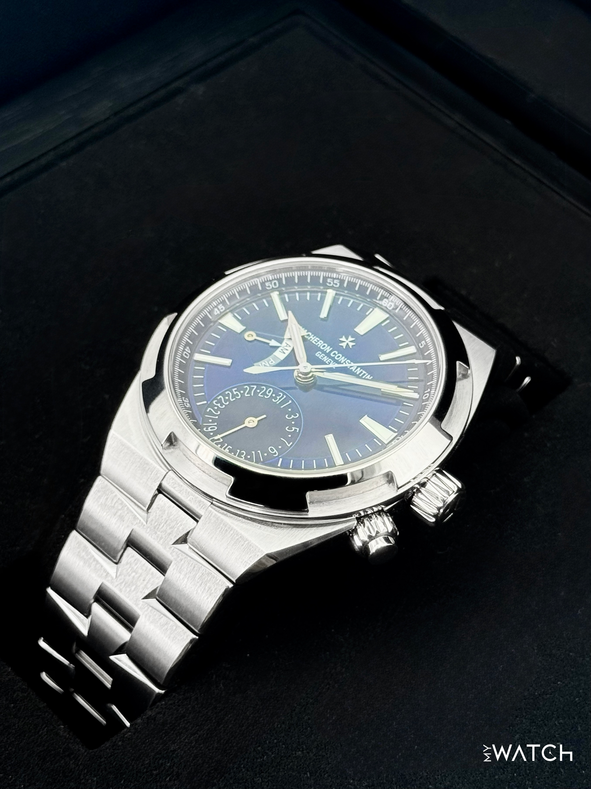 2023 Vacheron Constantin Overseas Dual Time 41mm 7900V Blue Dial - MyWatchLLC