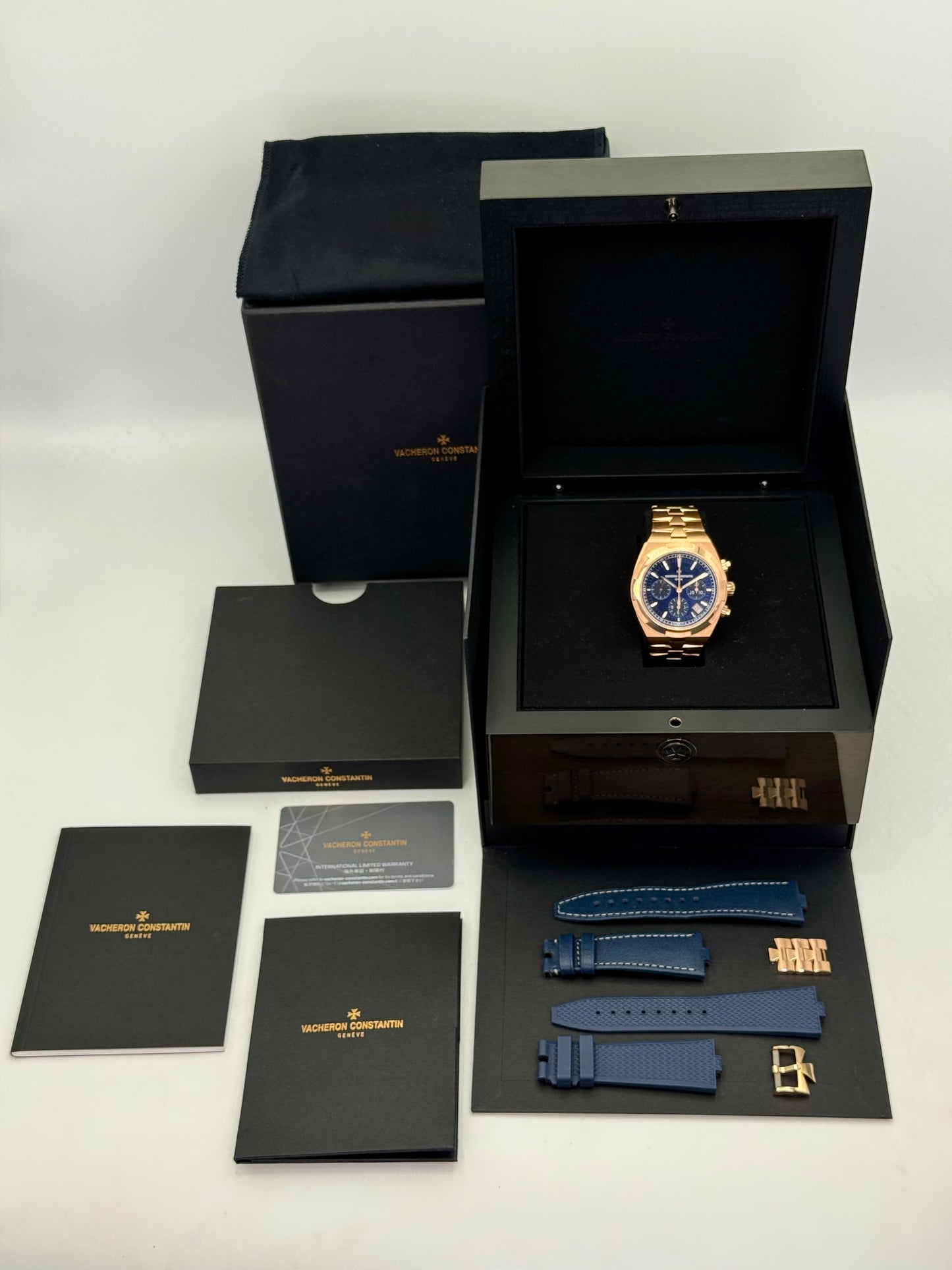 2024 Vacheron Constantin Overseas 42.5mm 5520V Rose Gold Blue Dial