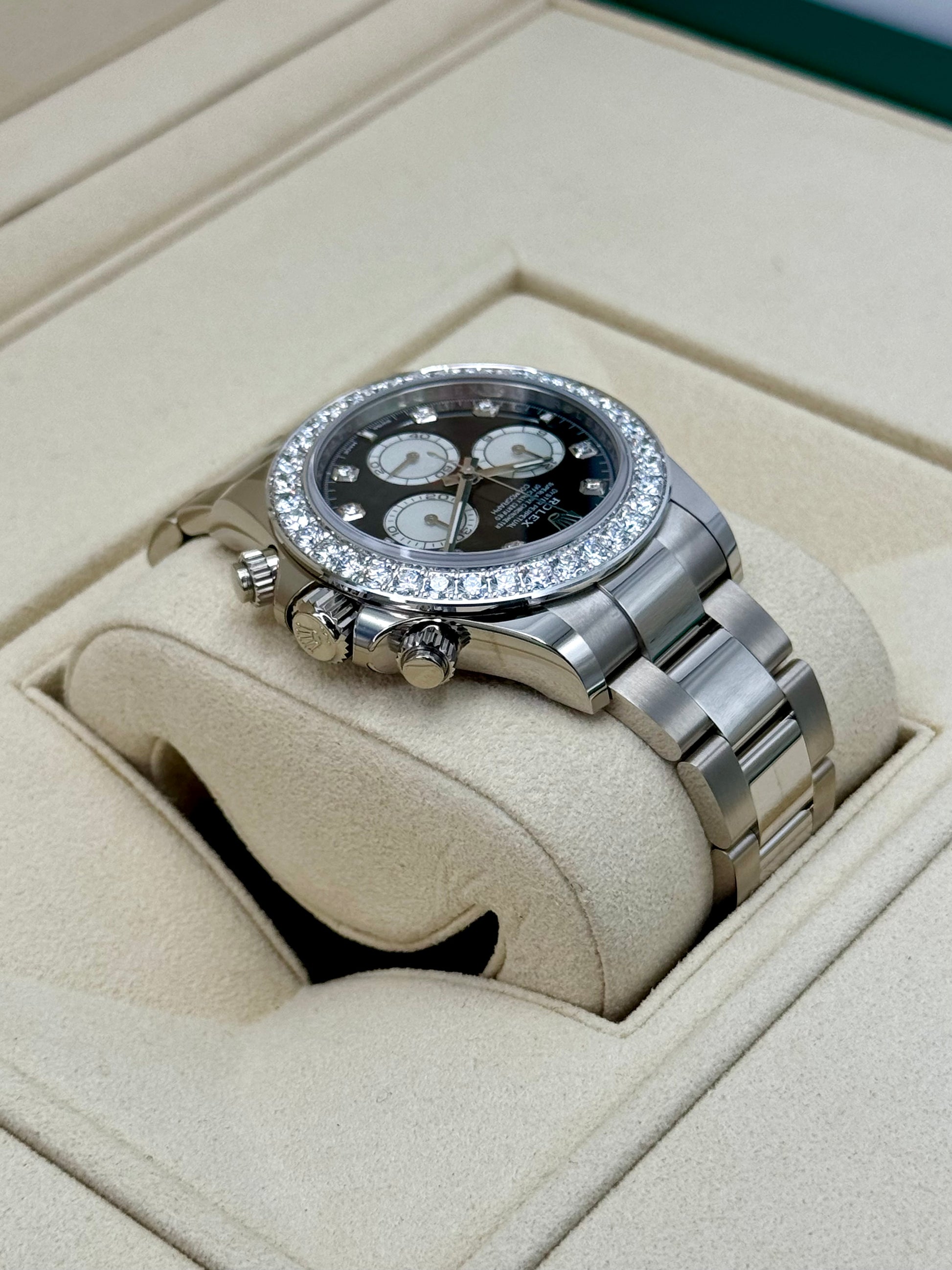 NEW 2024 Rolex Daytona 40mm 126579RBR Mother of Pearl Diamond Dial - MyWatchLLC