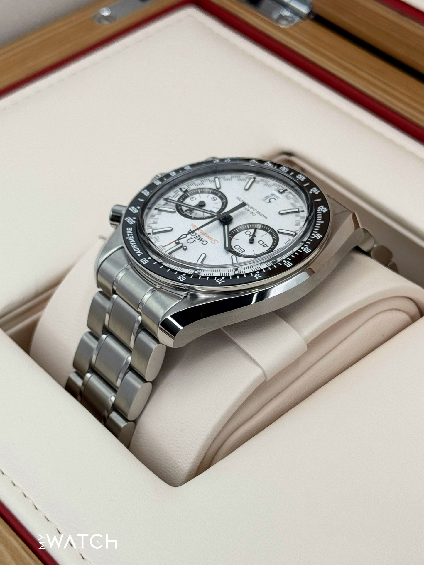 NEW 2025 Omega Speeedmaster Racing 44.2mm 329.30.44.51.04.001 White Dial
