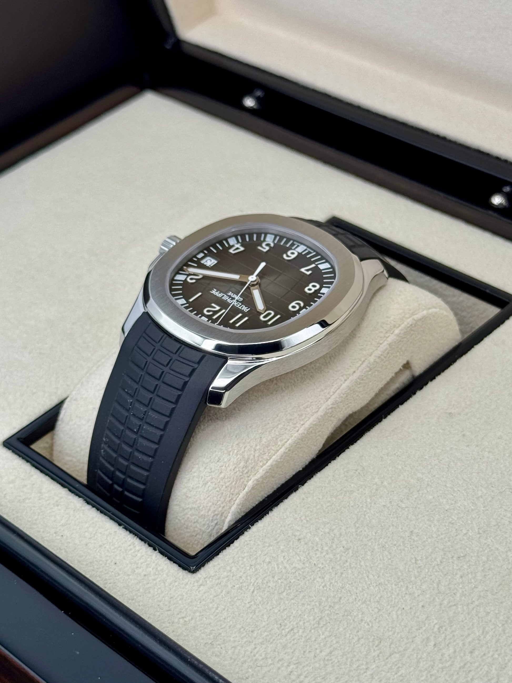 2022 Patek Philippe Aquanaut 5167/1A-001 40mm Stainless Steel Gray Dial - MyWatchLLC