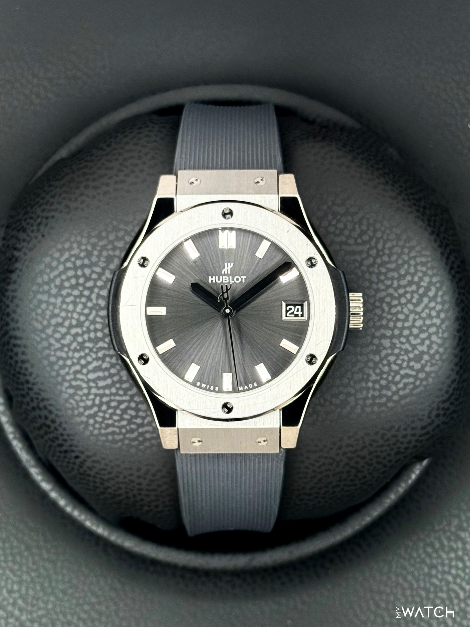 2022 Ladies Hublot Classic Fusion 33mm 581.NX.7071.RX Titanium Grey Dial - MyWatchLLC