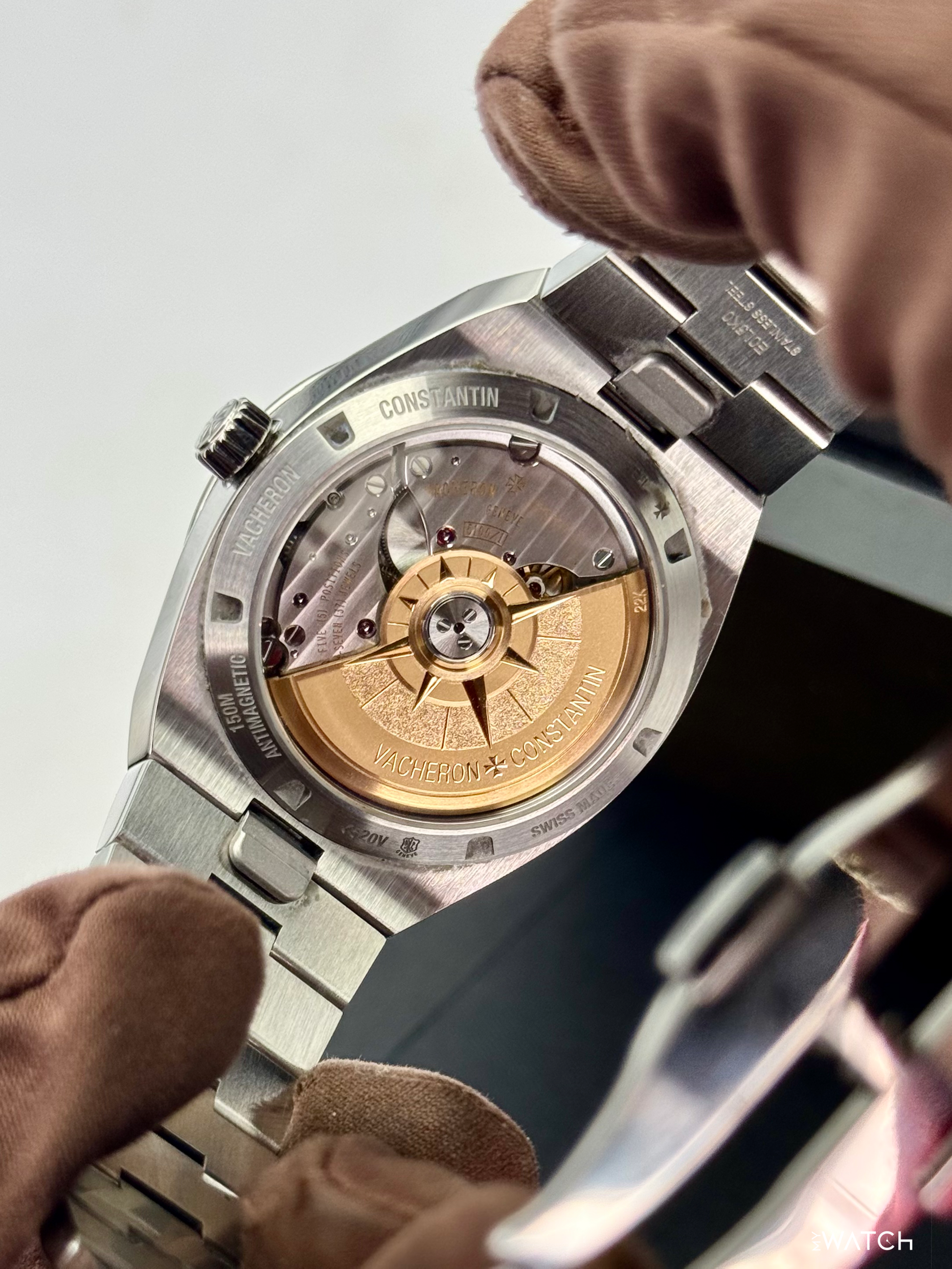 2024 Vacheron Constantin Overseas 41mm 4520V Stainless Steel Silver Dial - MyWatchLLC