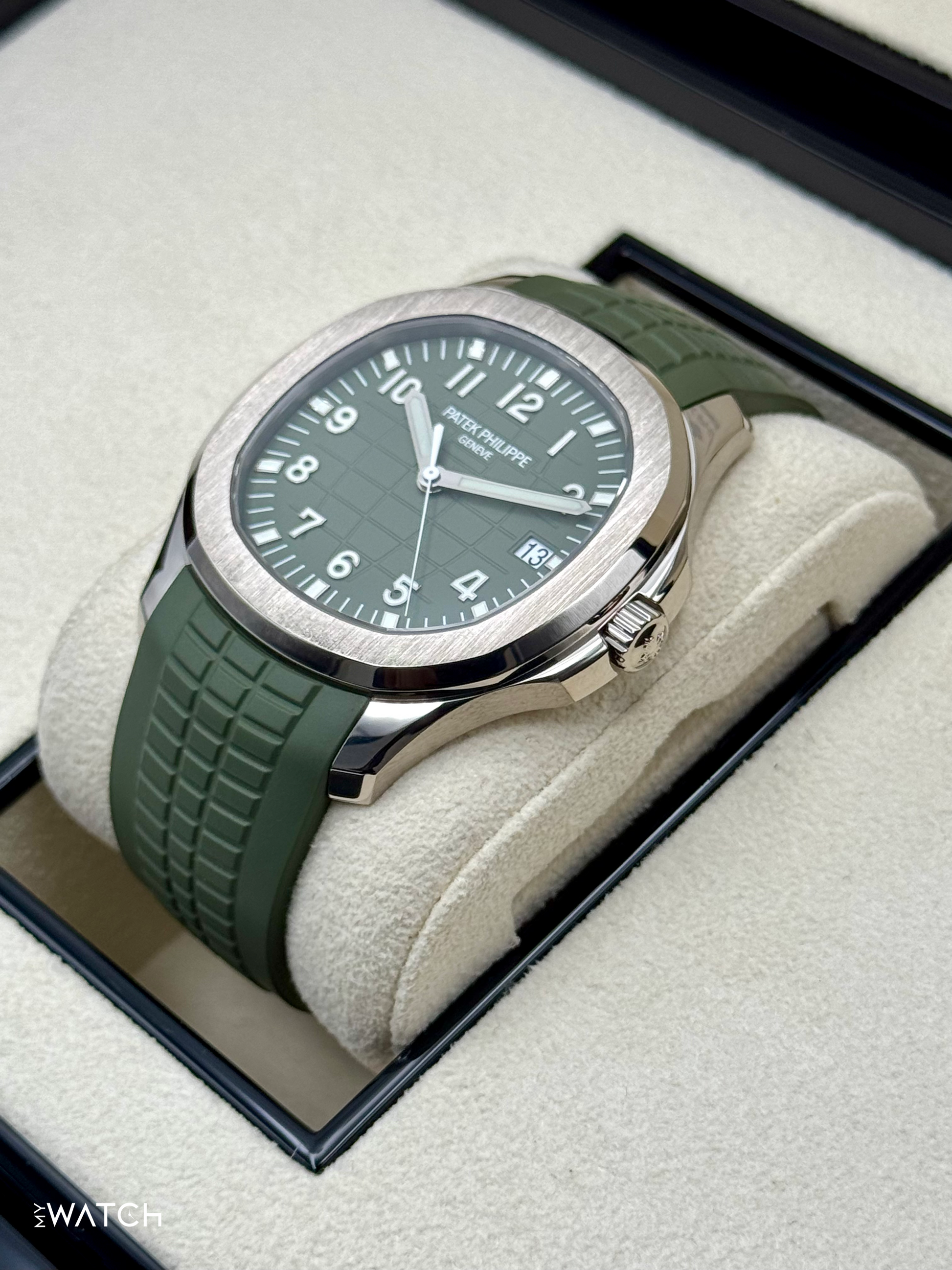 2022 Patek Philippe Aquanaut 5168G 42.2mm White Gold Green Dial - MyWatchLLC