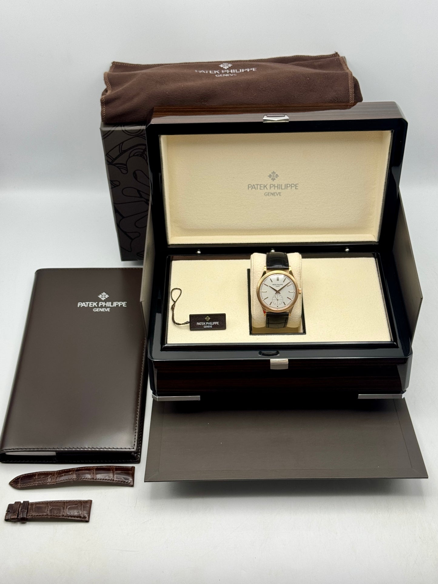 2023 Patek Philippe Calatrava 40mm 6119R Rose Gold White Dial